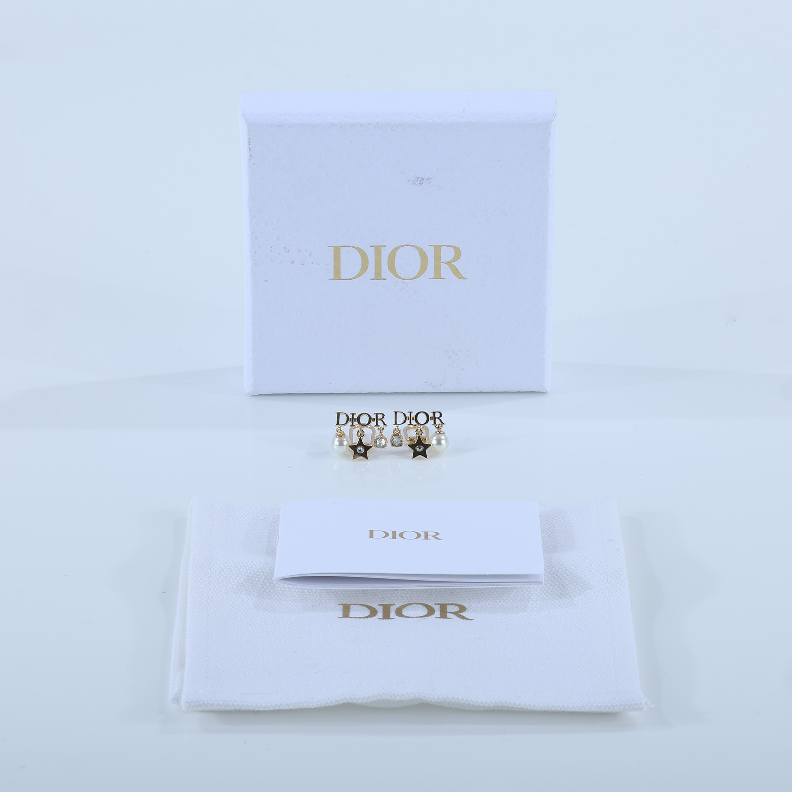 迪奧 CHRISTIAN DIOR Evolution 夾式耳環 金色 E1680DVORS_D301 金色珍珠LOGO耳夾 原廠盒子/防塵袋