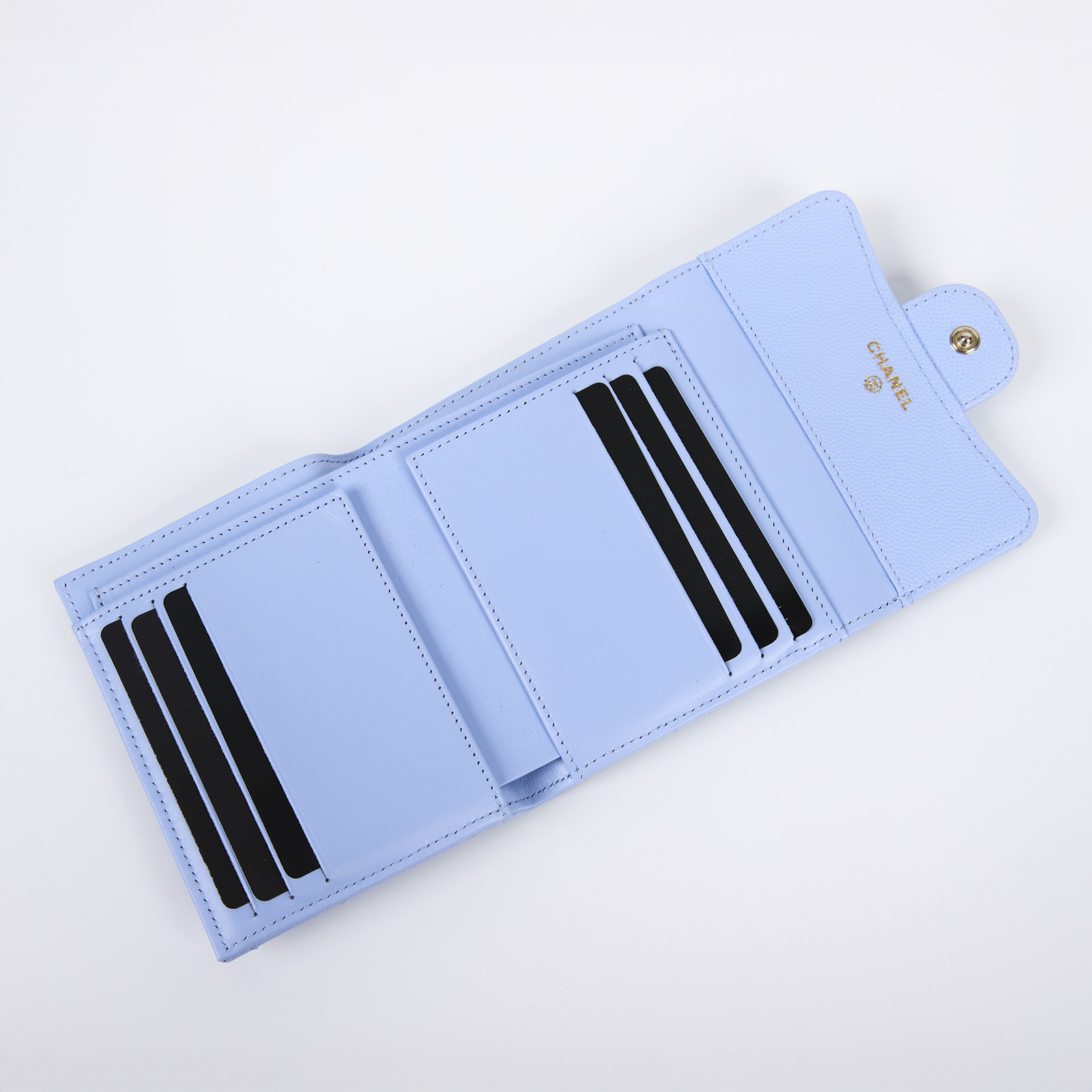 香奈兒 CHANEL 經典 小型 口蓋 皮夾 小牛皮 短夾  AP0231 Y33352 晶片款 寶寶藍荔枝三折短夾 原廠盒子/防塵袋/購買證明