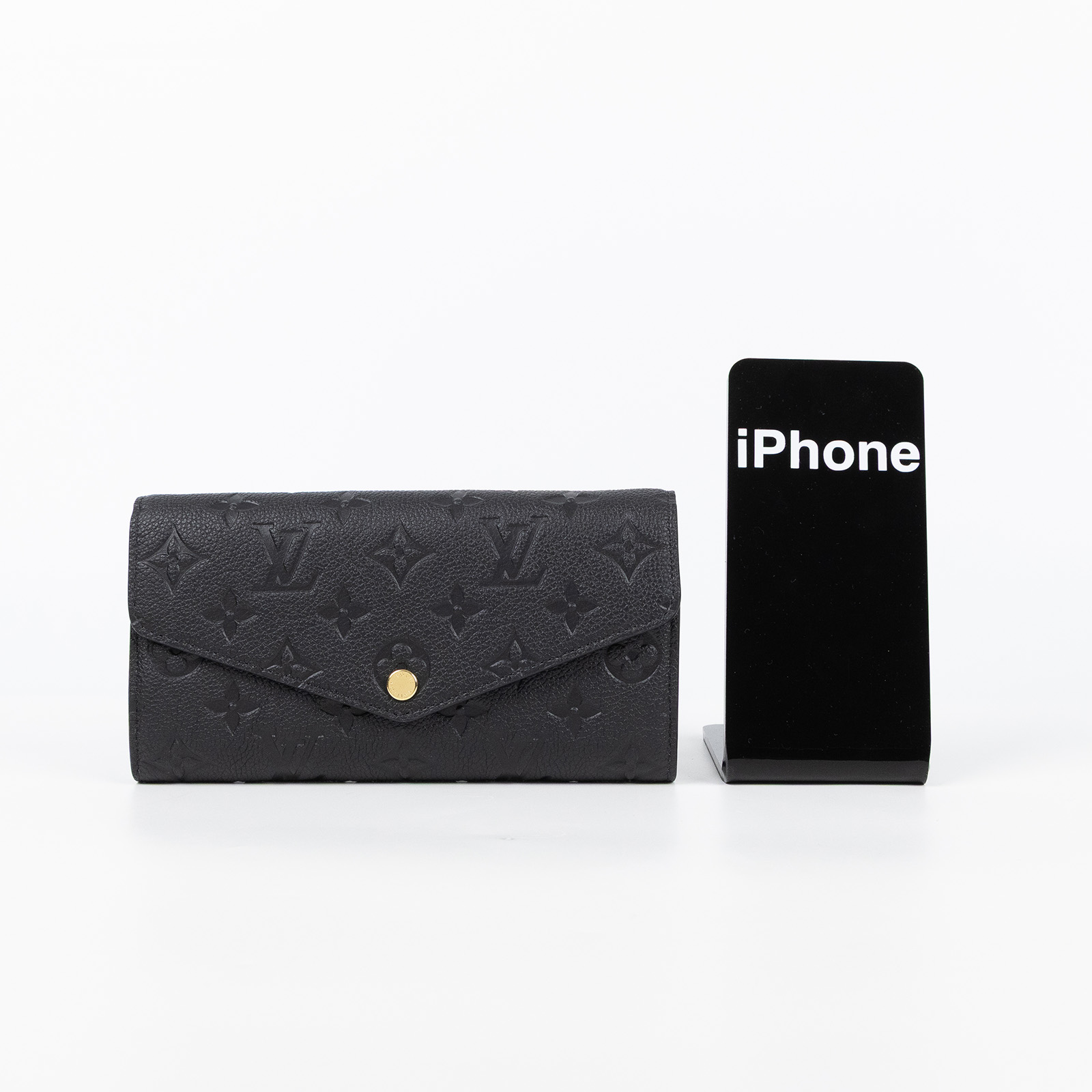 路易威登 LOUIS VUITTON Sarah 錢包 壓花牛皮 黑色 M82257 晶片款 黑壓紋SARAH長夾 原廠盒子/防塵袋/購買證明