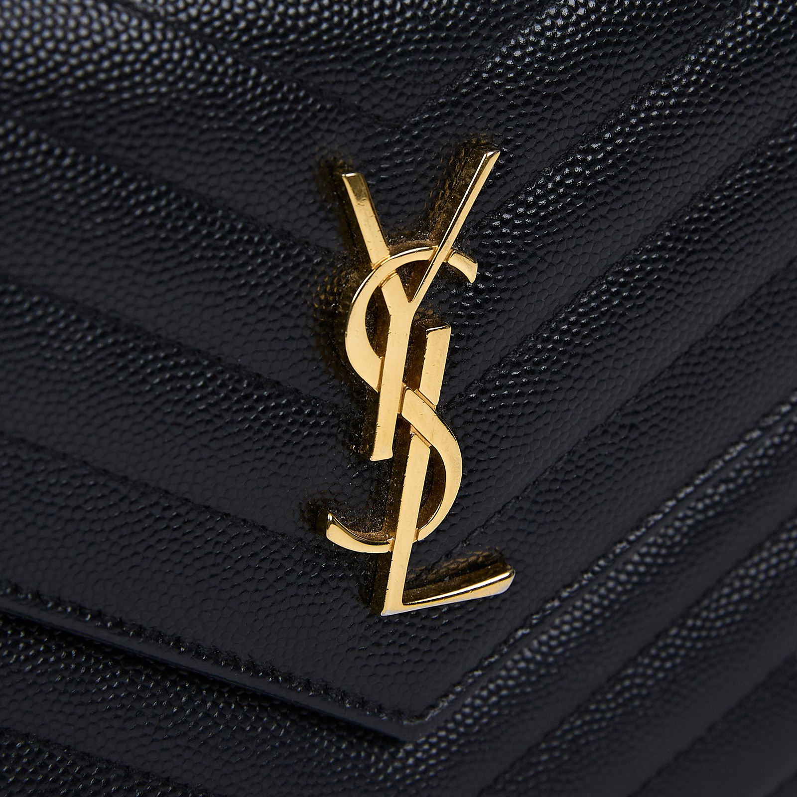 聖羅蘭 YSL SAINT LAURENT 山形紋 鏈袋 信封包 金扣 393953BOW01 黑金魚子醬WOC 防塵袋