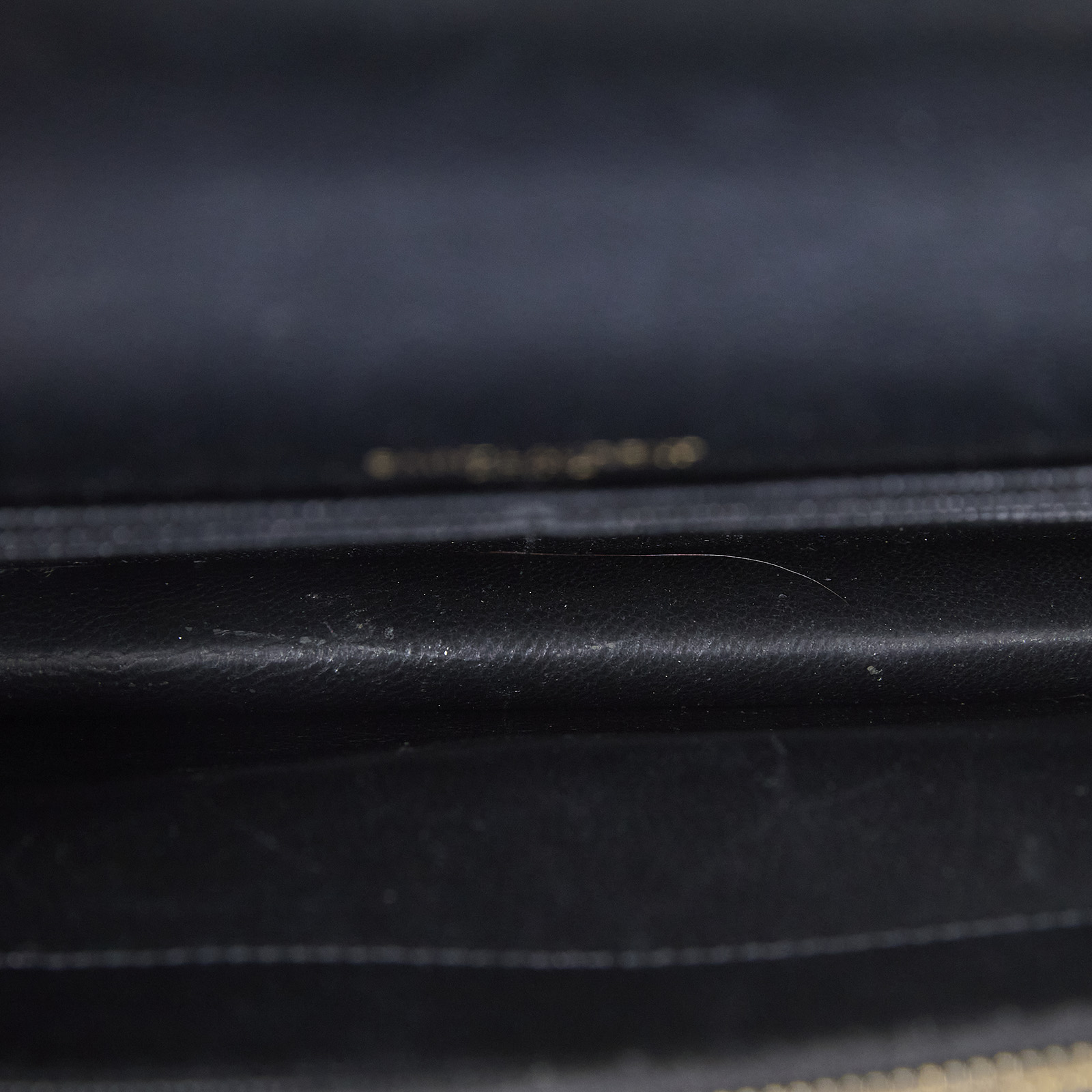 聖羅蘭 YSL SAINT LAURENT 山形紋 鏈袋 信封包 金扣 393953BOW01 黑金魚子醬WOC 防塵袋