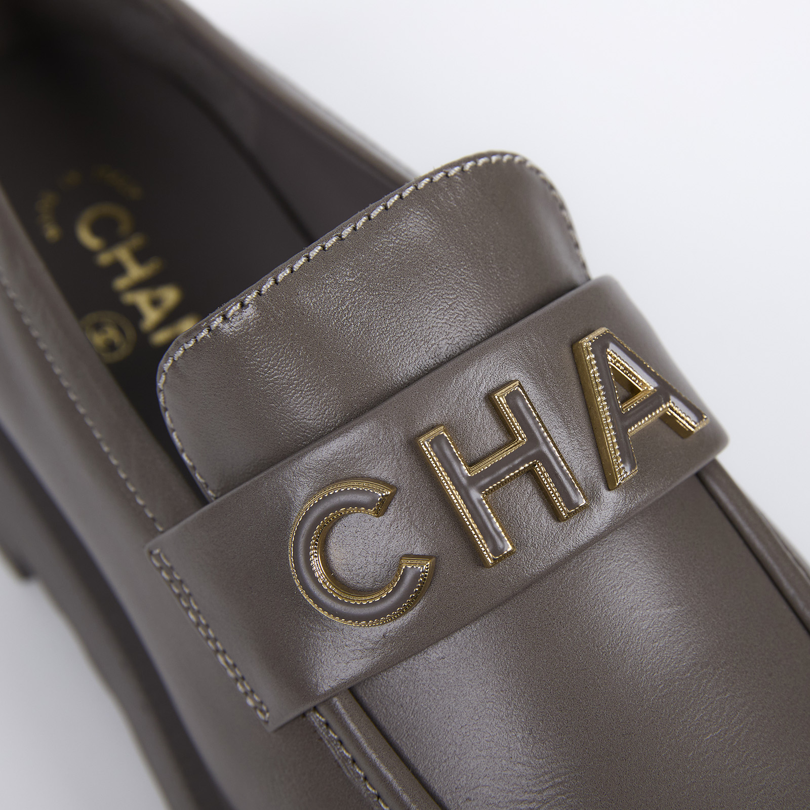 香奈兒 CHANEL 24B 全字母 大金屬款 Loafer 樂福鞋 厚底  G45788_39 灰樂福鞋#39 防塵袋