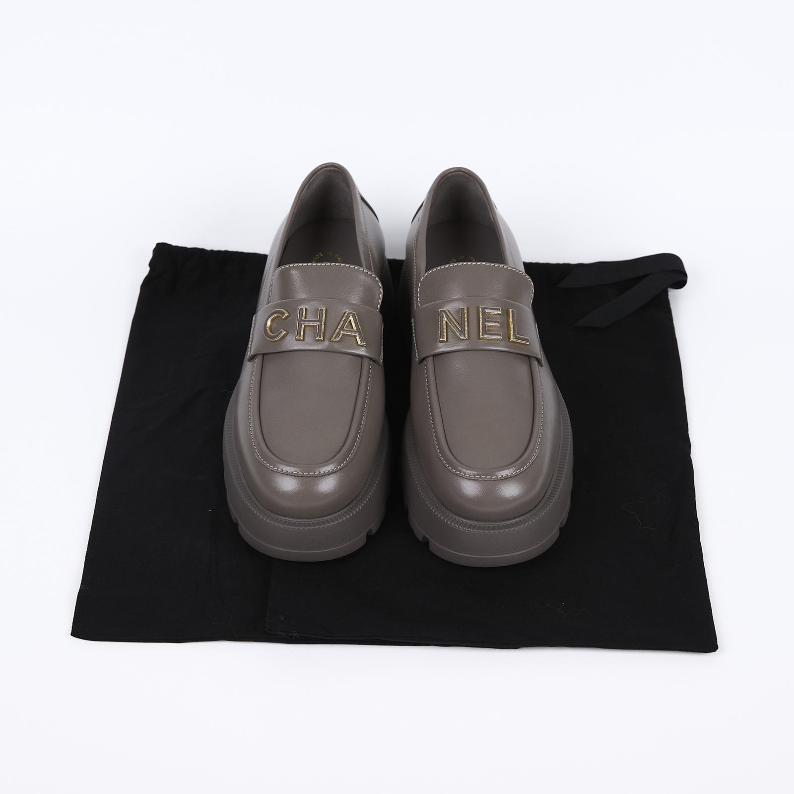 香奈兒 CHANEL 24B 全字母 大金屬款 Loafer 樂福鞋 厚底  G45788_39 灰樂福鞋#39 防塵袋