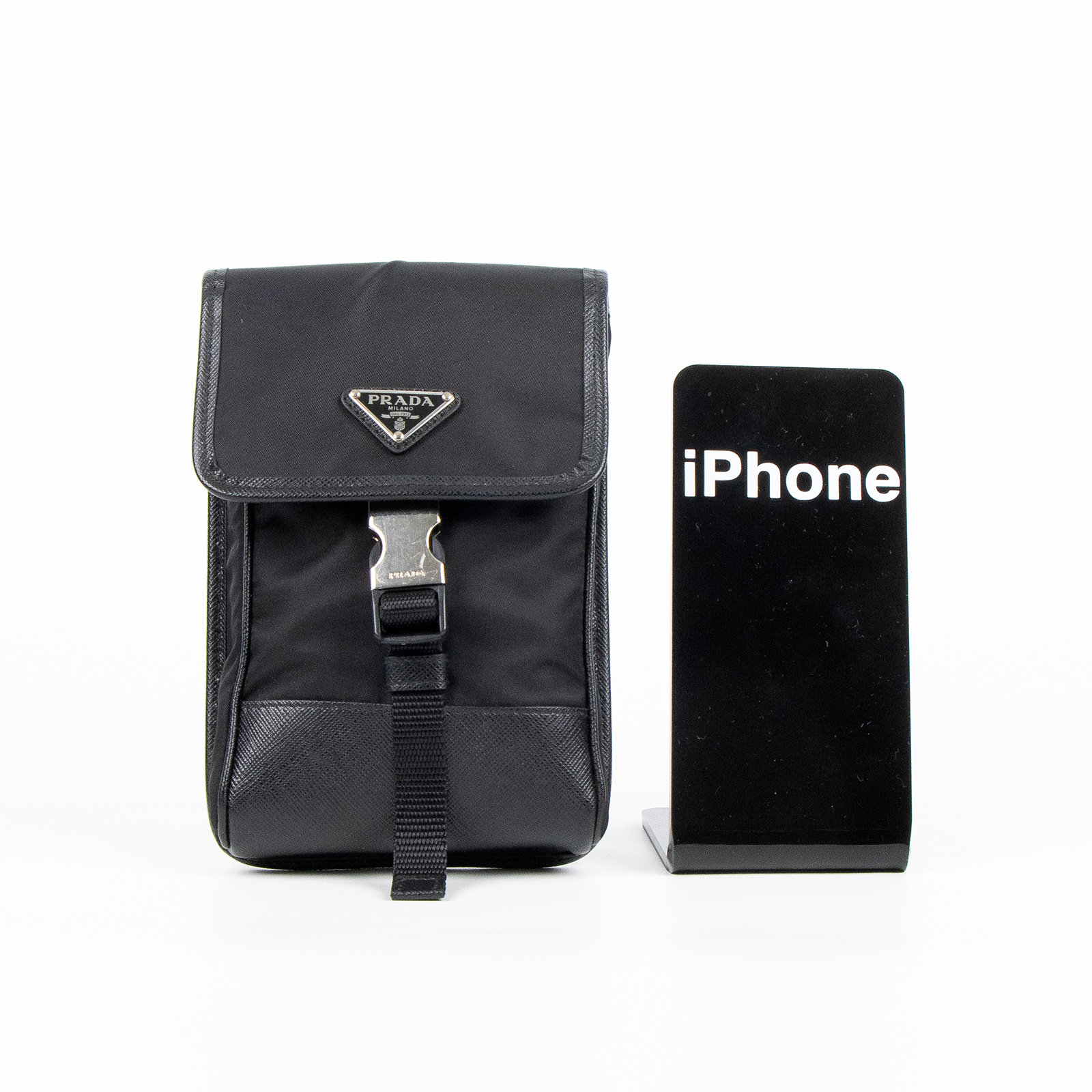 普拉達 PRADA Re-Nylon Saffiano 皮革 智慧型手機 保護套 2ZH109_2DMH 黑尼龍手機包 原廠盒子/保證卡