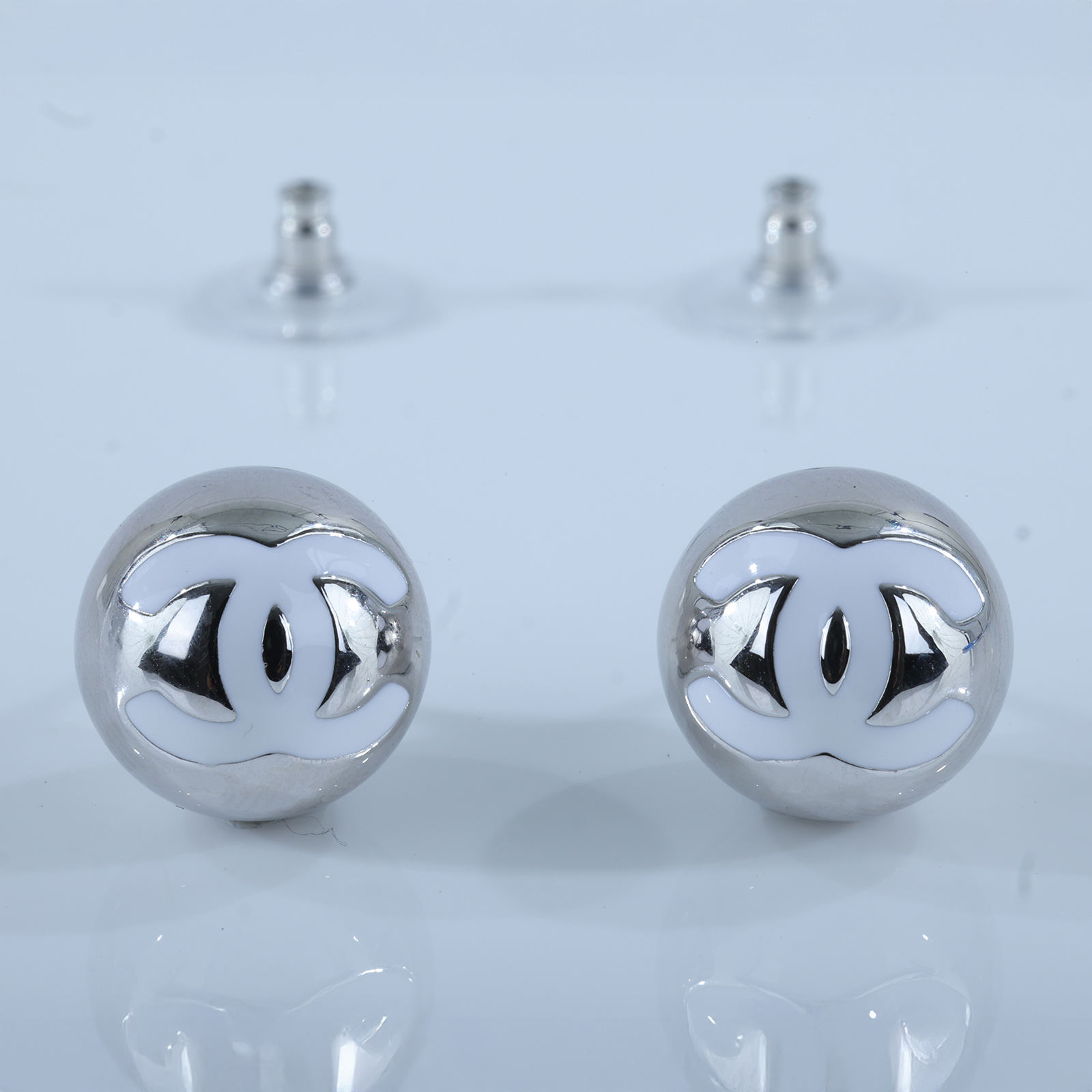 香奈兒 CHANEL 雙C 圓球 耳環 銀色 B25 C 銀珠珠耳環 無附屬品