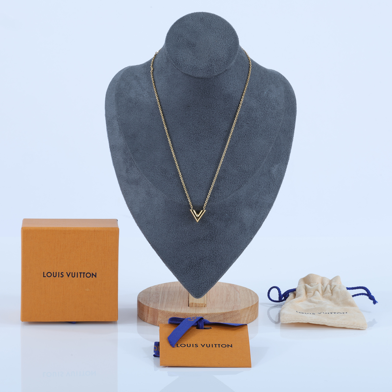 路易威登 LOUIS VUITTON Essential V 項鏈 金屬色 M61083 金ESSENTIAL V項鍊 原廠盒子/DUST  BAG