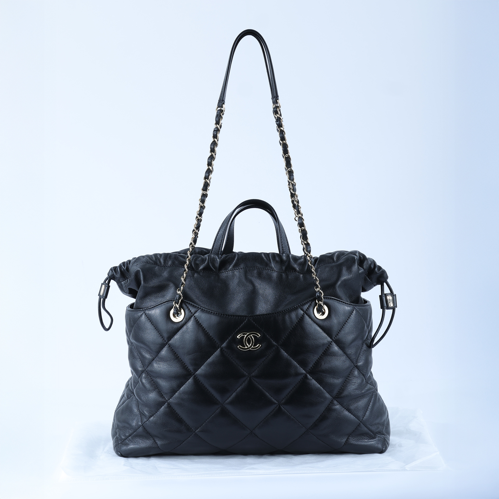 香奈兒 CHANEL 購物包 小型  28開黑束口肩背包 保證卡