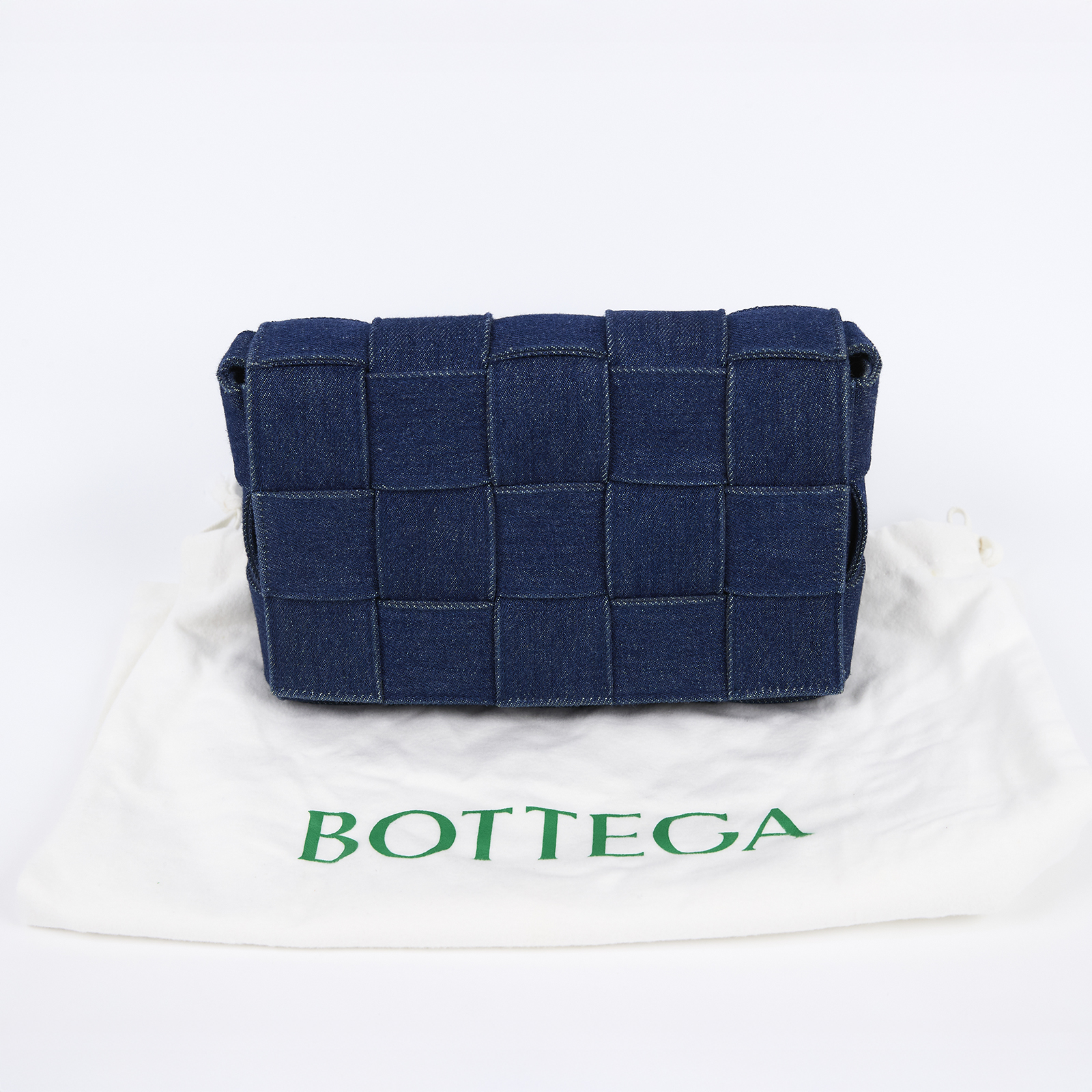 寶緹嘉 BOTTEGA VENETA Cassette 枕頭編織包  深藍牛仔CASSETTE 防塵袋