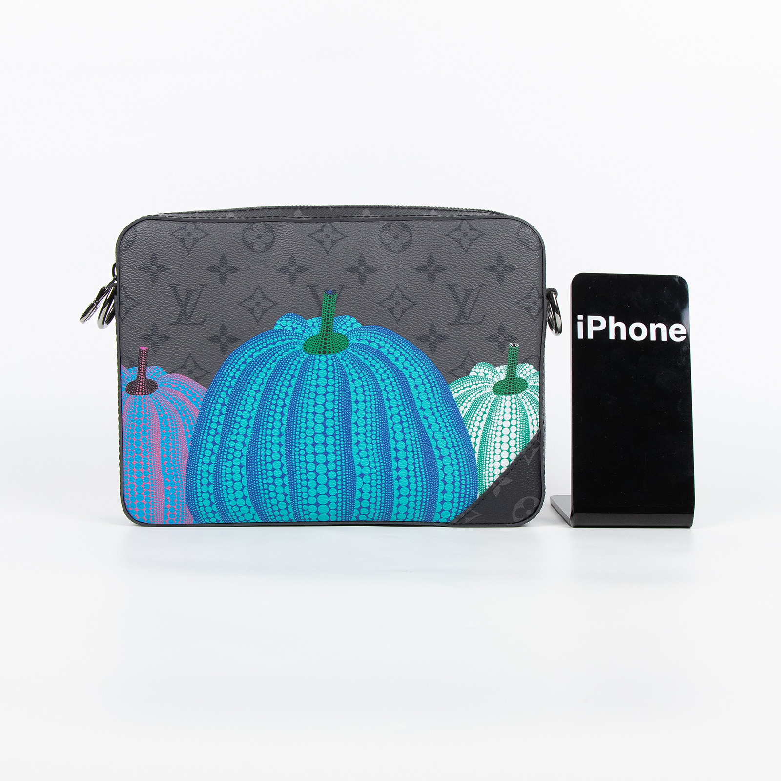 路易威登 LOUIS VUITTON LV x YK Trio 草間彌生 老花 三合一 郵差包 M46435 晶片款 黑南瓜郵差包 防塵袋