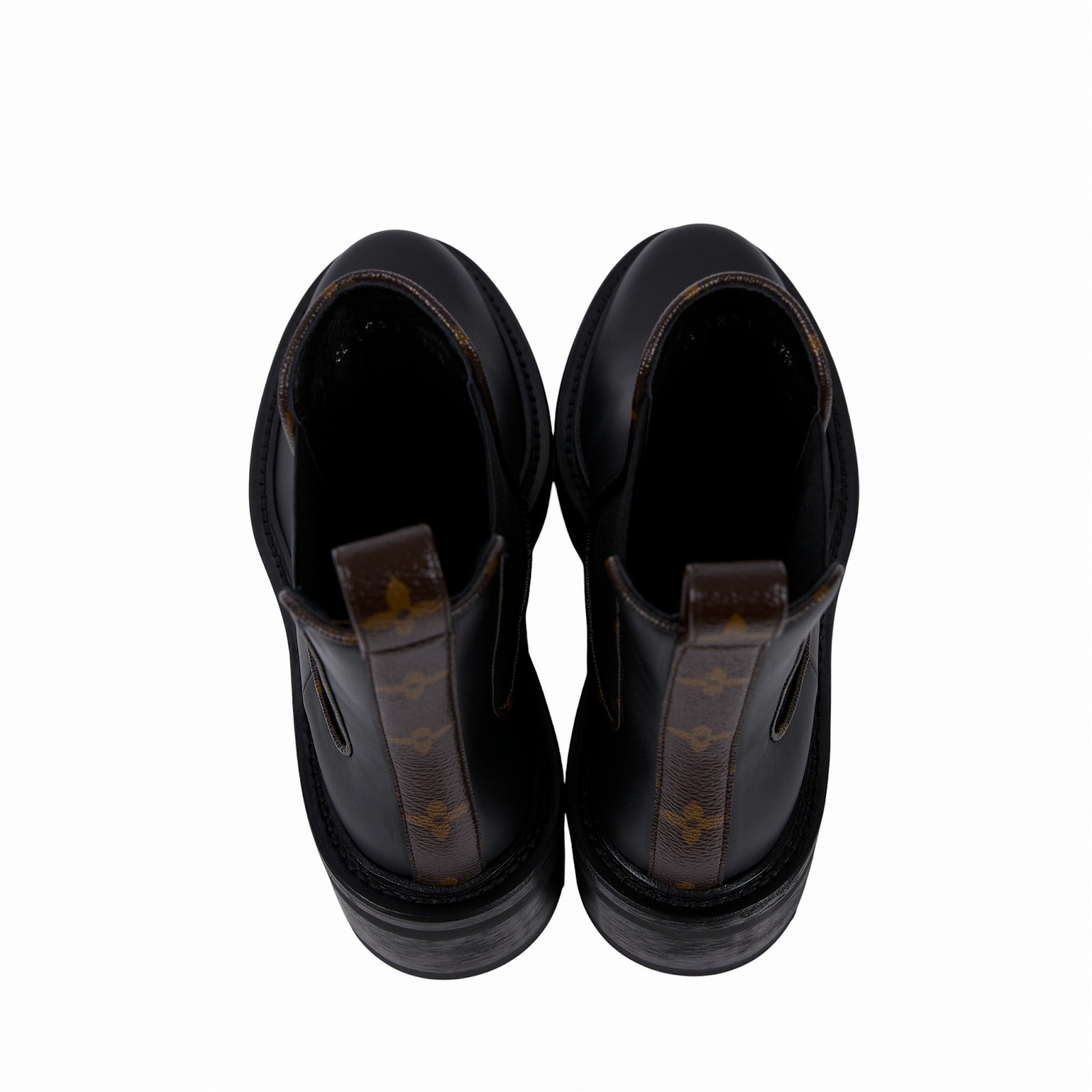 路易威登 LOUIS VUITTON Beaubourg 短靴  黑素面皮革短靴 #37.5 無附屬品