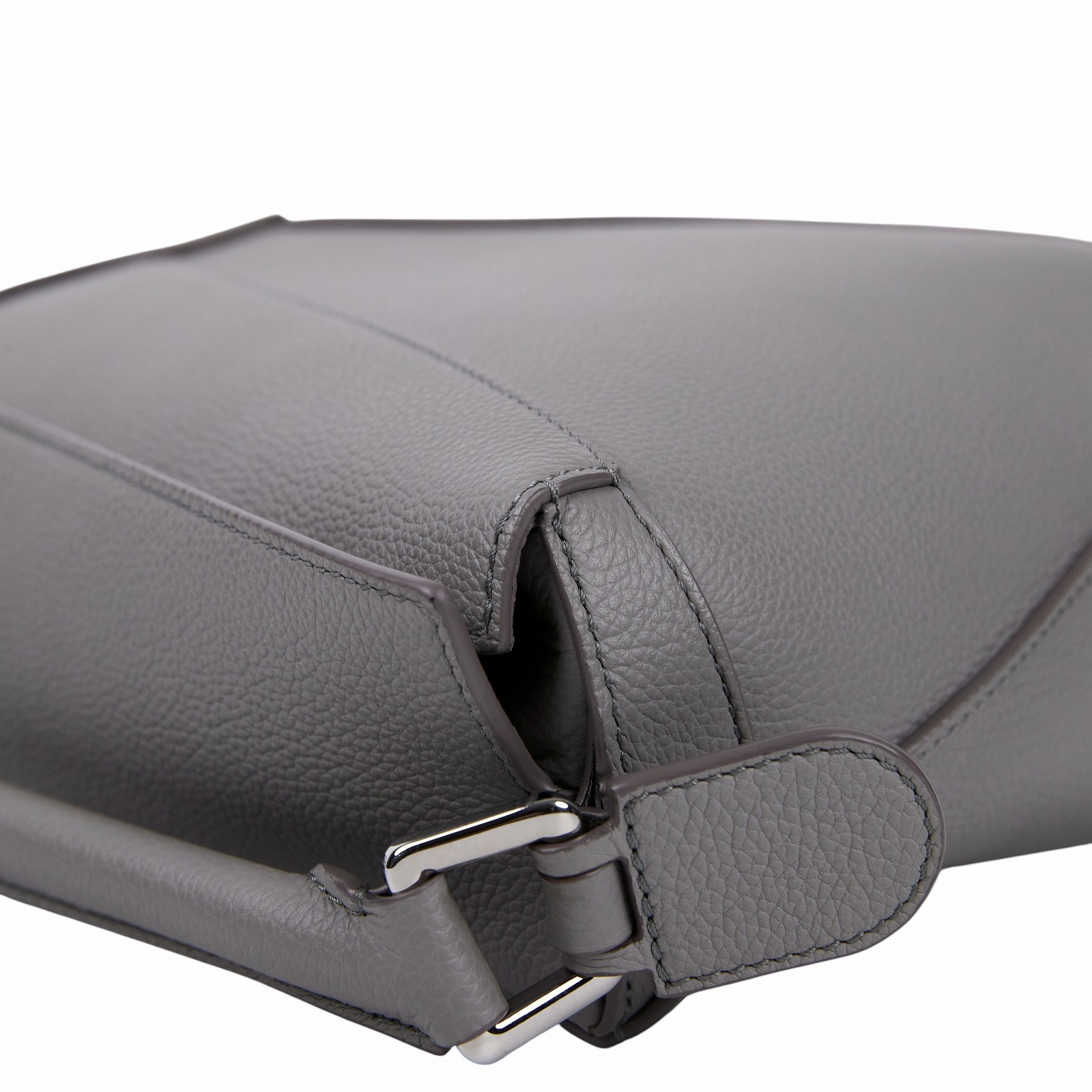 羅意威 LOEWE Small Puzzle bag 肩背 斜背包 A510P60X30 灰PUZZLE小號新款 防塵袋