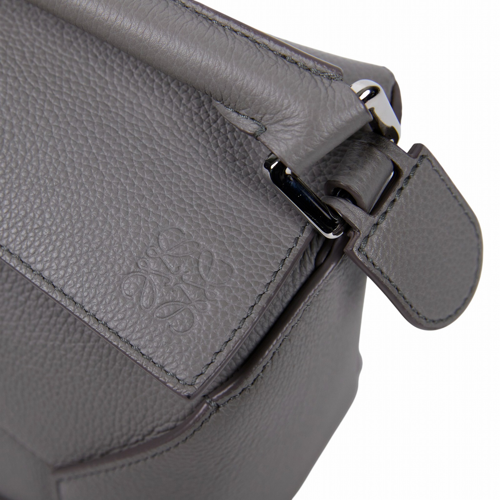 羅意威 LOEWE Small Puzzle bag 肩背 斜背包 A510P60X30 灰PUZZLE小號新款 防塵袋