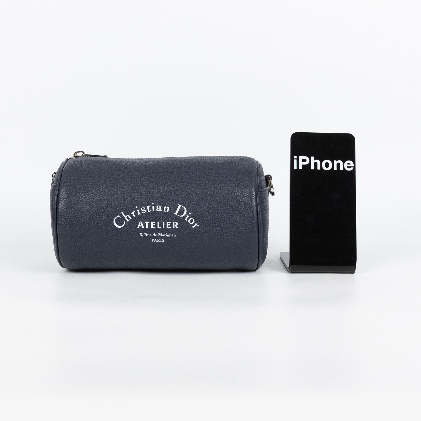 迪奧 CHRISTIAN DIOR Roller Bag 斜背包 滾筒包 1ATPO061XXX 深藍圓筒包 防塵袋/背帶