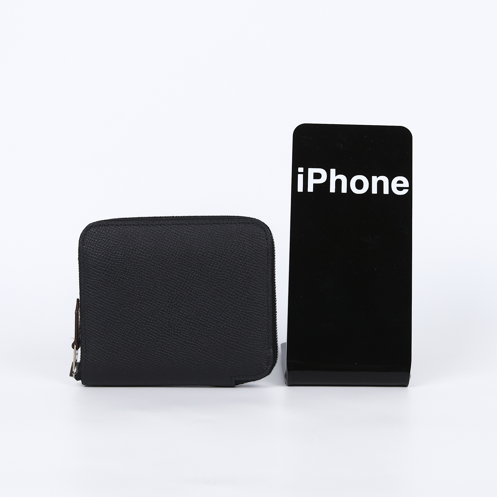 愛馬仕 Hermes SilkIn 拉鍊 絲巾 短夾 錢包 SILK W MZ 011  MS W刻黑絲巾短夾 原廠盒子/防塵袋