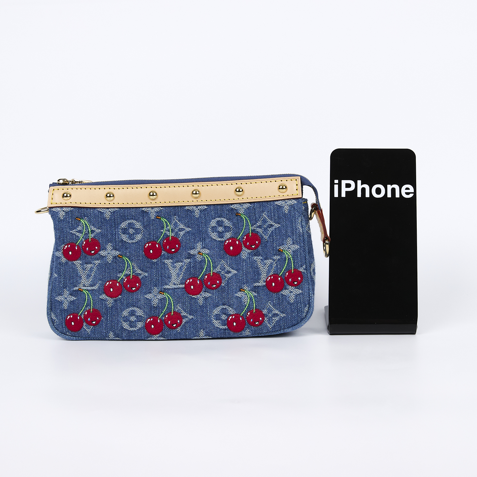 路易威登 LOUIS VUITTON LV x TM Pochette Accessoires 村上隆 櫻桃 牛仔 肩背包 麻將包 M13994 晶片款  防塵袋