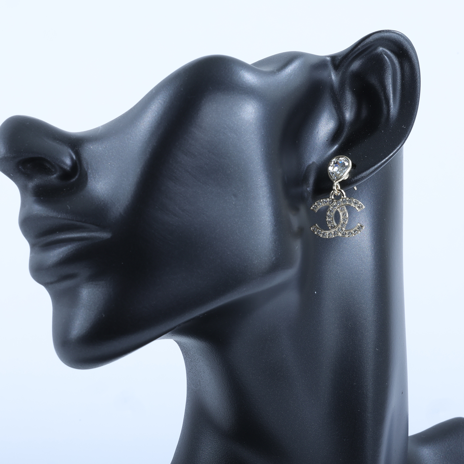 香奈兒 CHANEL CC LOGO 耳環 耳釘 F25 A 雙C水滴水鑽耳環 原廠盒子/內襯