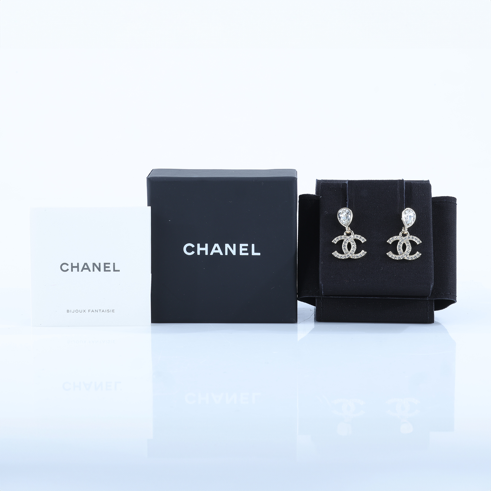 香奈兒 CHANEL CC LOGO 耳環 耳釘 F25 A 雙C水滴水鑽耳環 原廠盒子/內襯