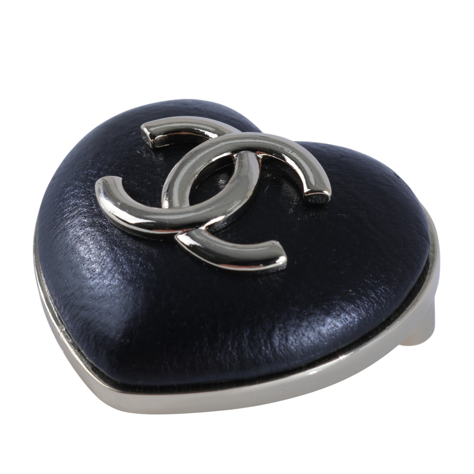 香奈兒 CHANEL CC LOGO 胸針 B22 K 黑愛心胸針 無附屬品