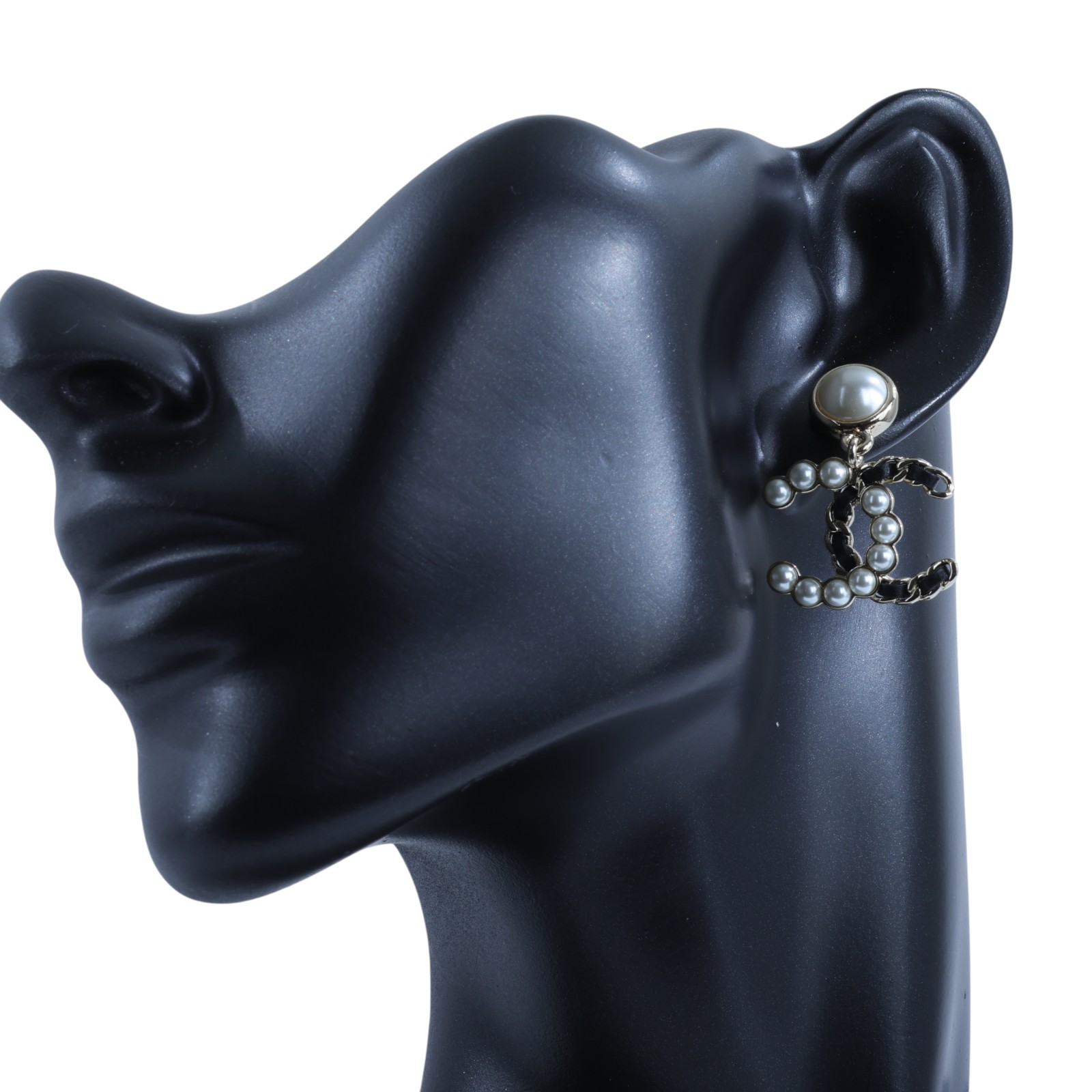 香奈兒 CHANEL CC LOGO 耳環 耳釘 1176796157291B25 K 珍珠皮穿鍊耳環 原廠盒子/內襯