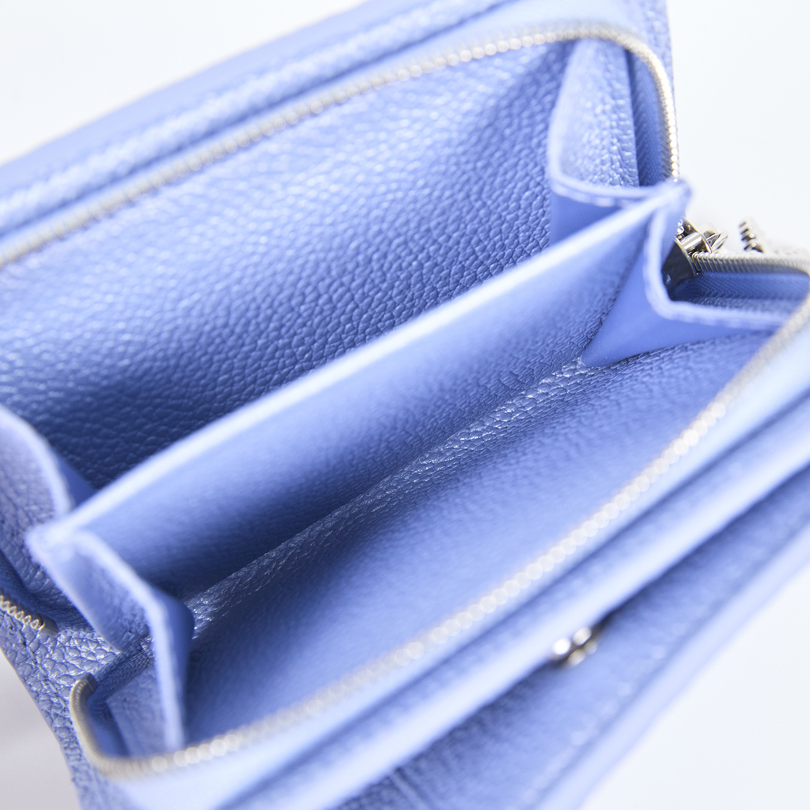 路易威登 LOUIS VUITTON Cléa 皮夾 日本限定色 M26515 晶片款 冰霜藍壓紋Clea短夾 原廠盒子/防塵袋/國外購買證明