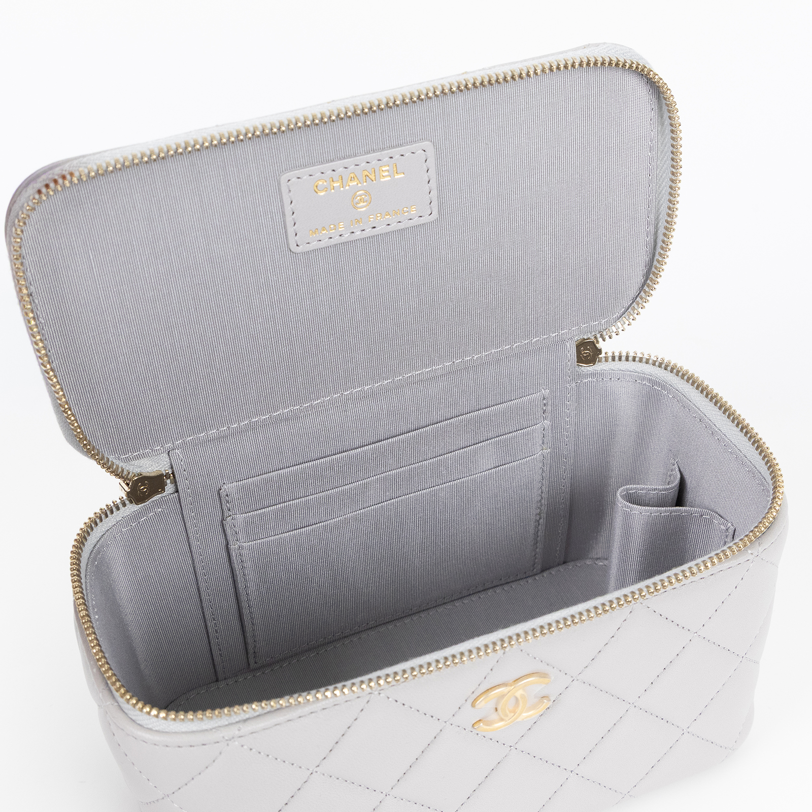 香奈兒 CHANEL Vanity Case 化妝箱 AP2199 31開淺灰羊VANITY CASE化妝包 防塵袋/保證卡
