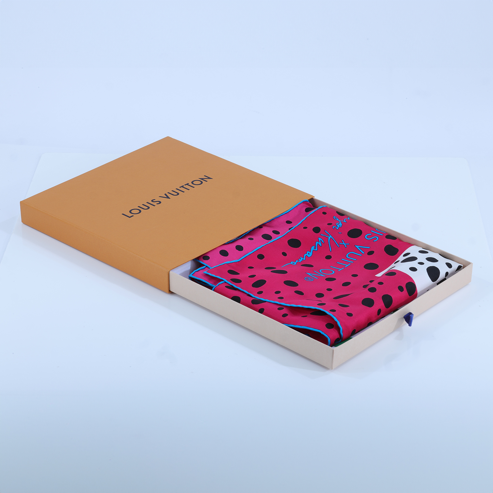 路易威登 LOUIS VUITTON LV x YK 草間彌生 絲巾 M78394 草間彌生橘粉南瓜方巾 原廠盒子