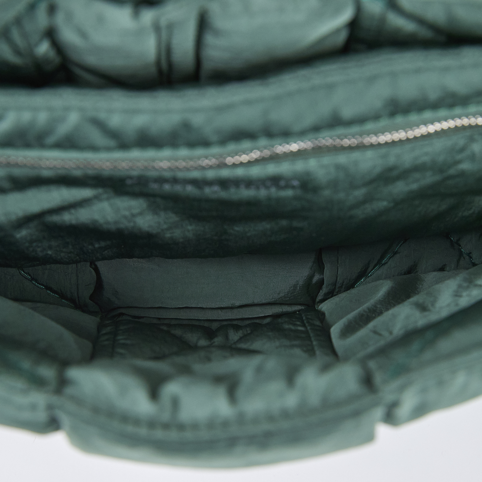 寶緹嘉 BOTTEGA VENETA Small Padded Tech Cassette 肩背包 755182VBO81  防塵袋