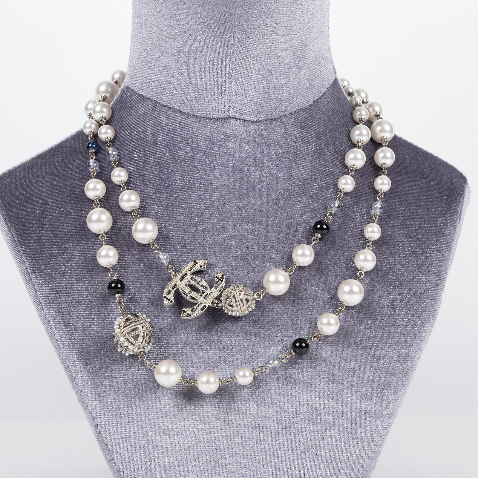 香奈兒 CHANEL CC LOGO 項鍊 AB2465/A19/B 珍珠藍毛呢造型長項鍊 原廠盒子/防塵袋/購買證明