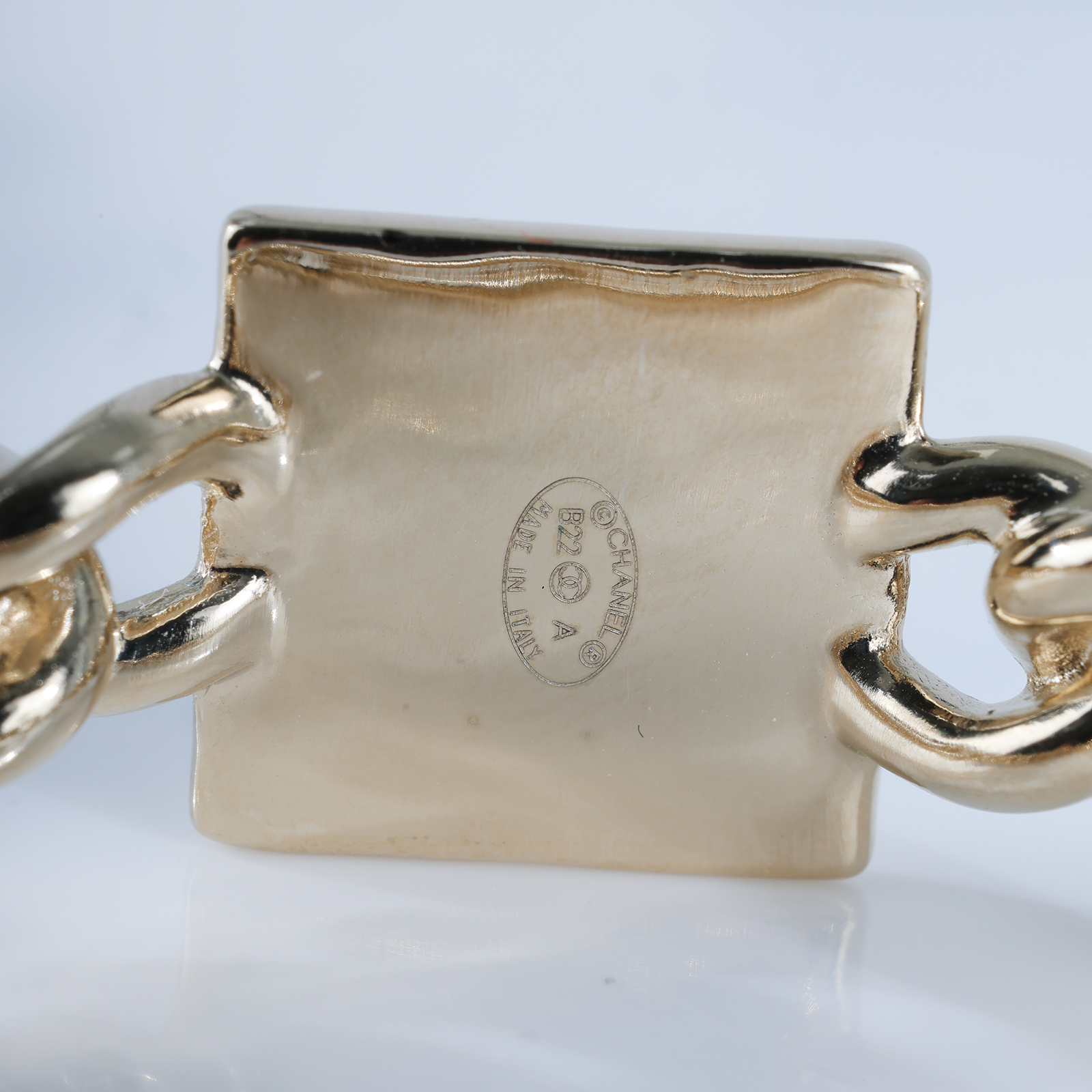 香奈兒 CHANEL CC LOGO 耳環 耳釘 B22 A 白方塊鍊圈耳環 無附屬品