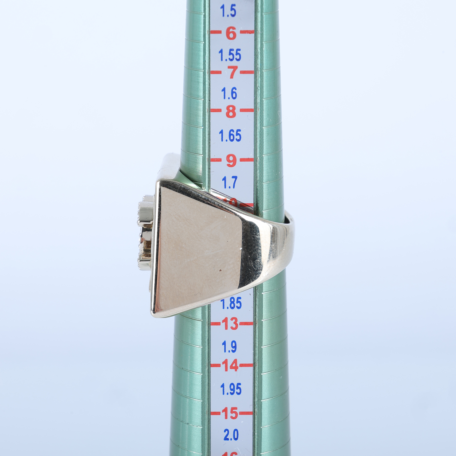 香奈兒 CHANEL CC LOGO 戒指 B23 P 淡金方形雙C水鑽戒指 無附屬品