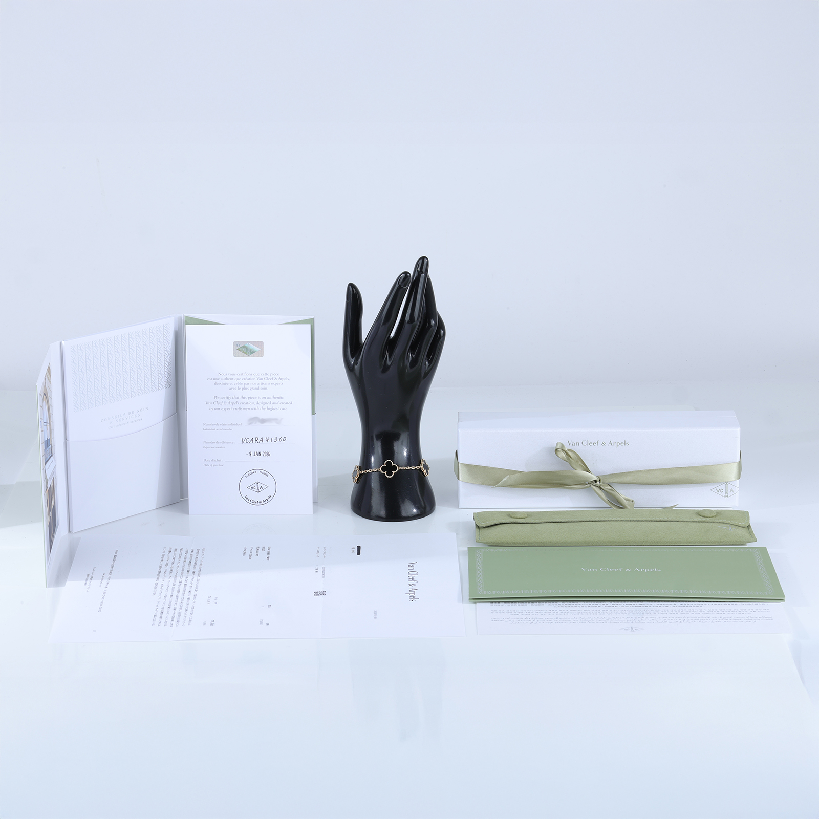 梵克雅寶 Van Cleef & Arpels Vintage Alhambra手鍊 5枚四葉幸運圖騰 VCARA41300  原廠盒子/防塵袋/保書/購買證明