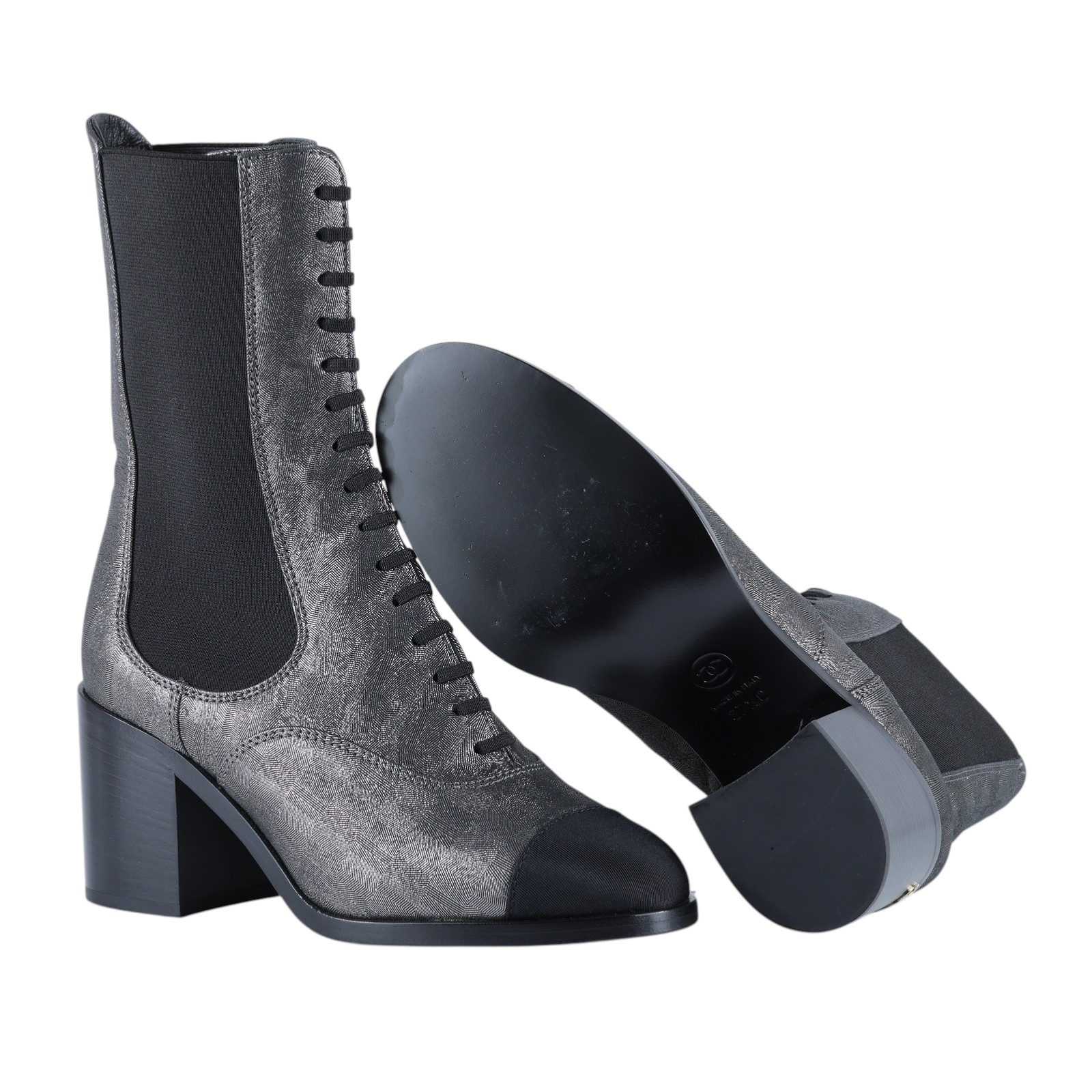 香奈兒 CHANEL interlocking cc logo 戰鬥靴 短靴 31770723719011 銀黑綁帶中筒靴 防塵袋