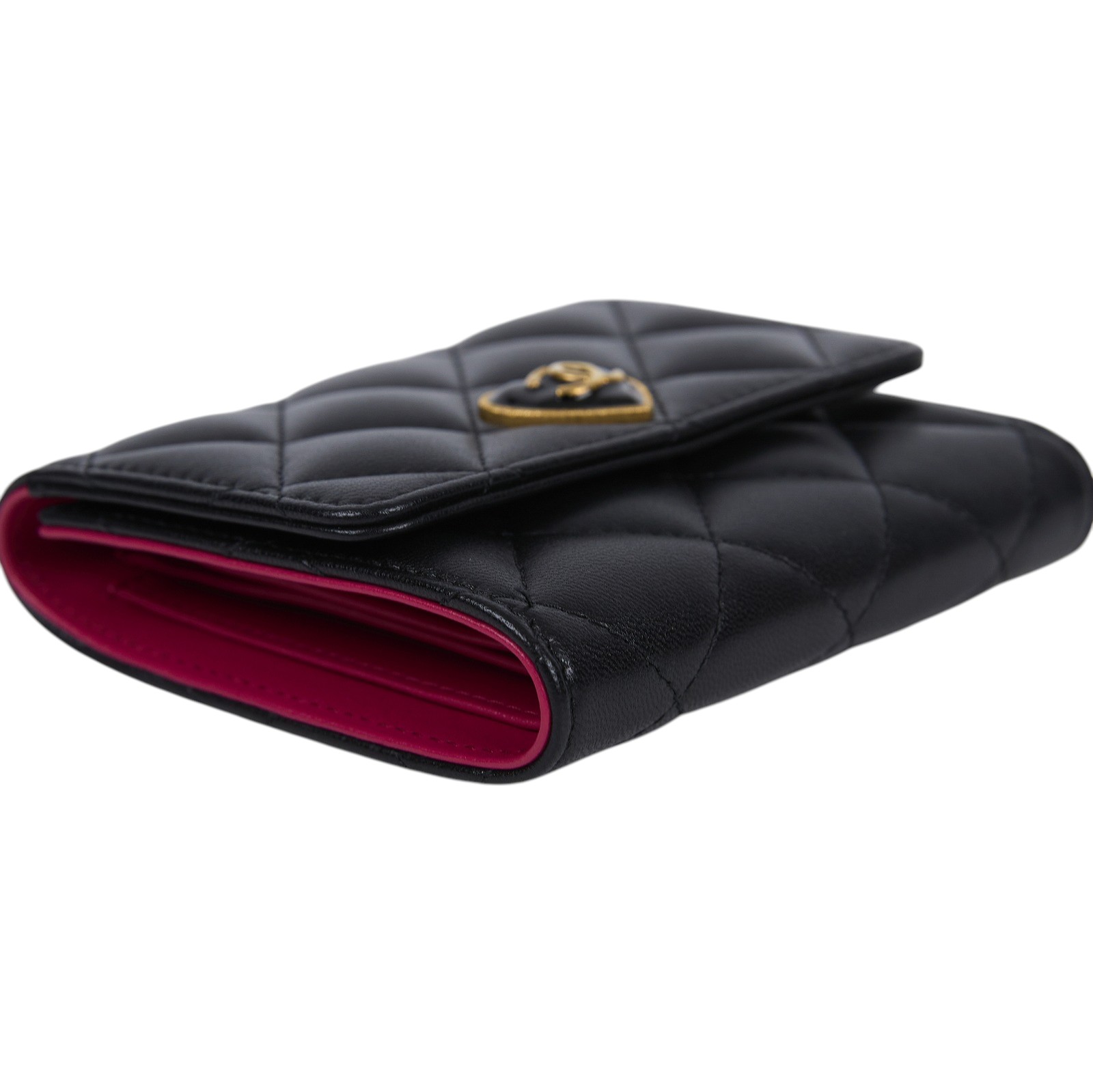 香奈兒 CHANEL CF 錢包 AP3292 B10700 晶片款 黑金羊愛心扣三折短夾 原廠盒子/防塵袋