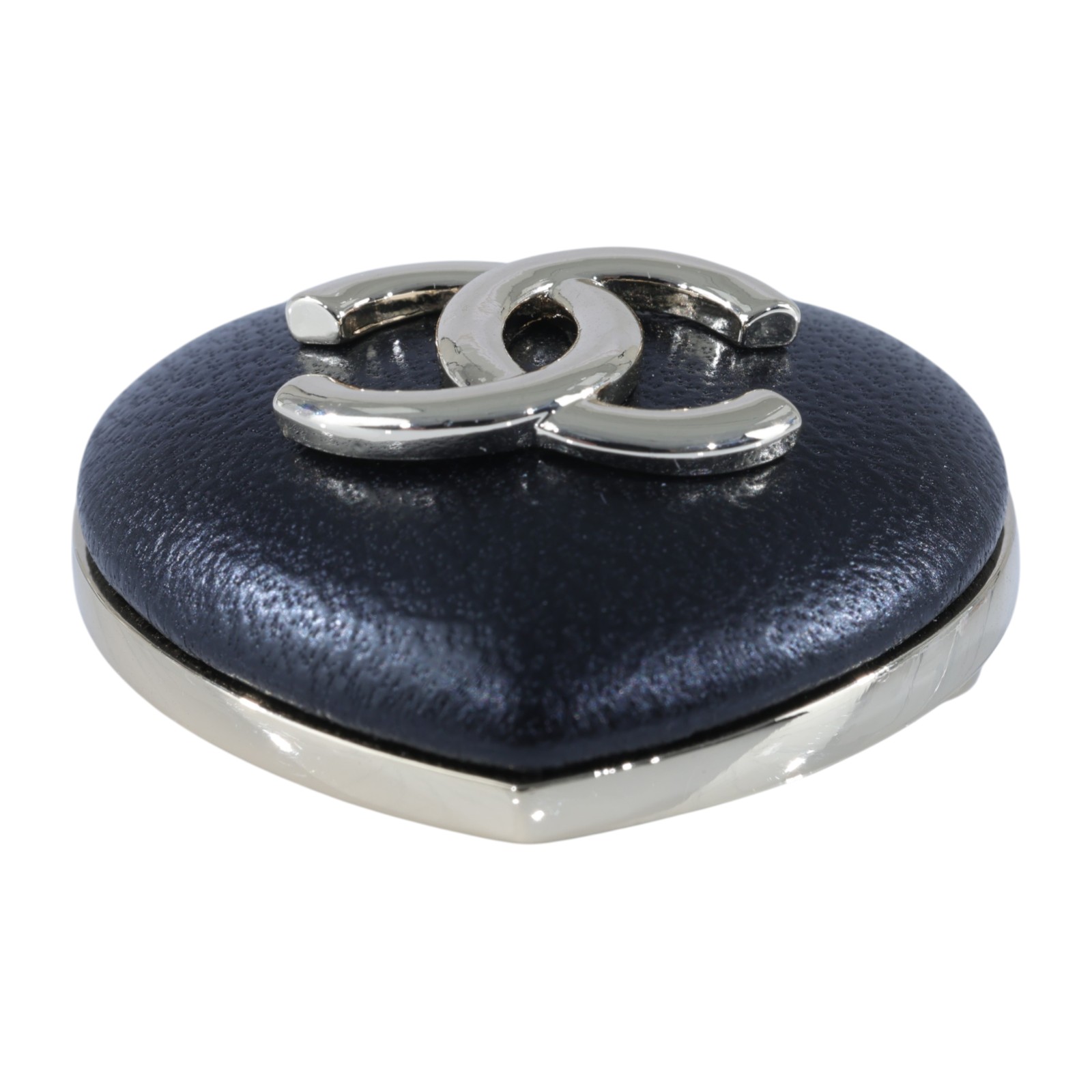 香奈兒 CHANEL CC LOGO 胸針 B22K 淡金黑愛心胸針 無附屬品