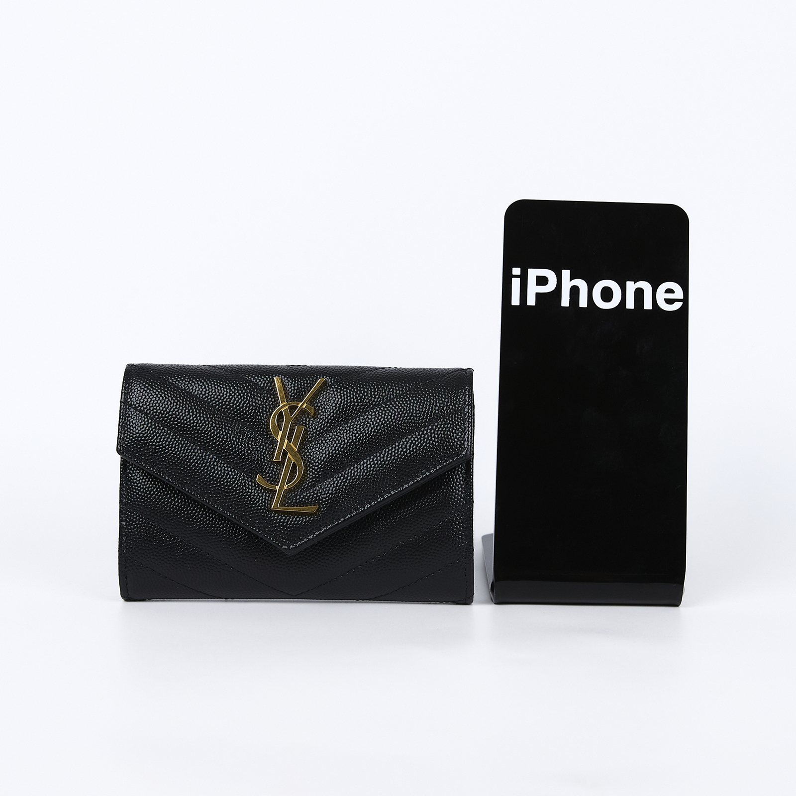 聖羅蘭 YSL SAINT LAURENT cassandre matelassé 粒面壓紋皮革 小型 信封錢包 短夾 414404BOW01  原廠盒子/防塵袋
