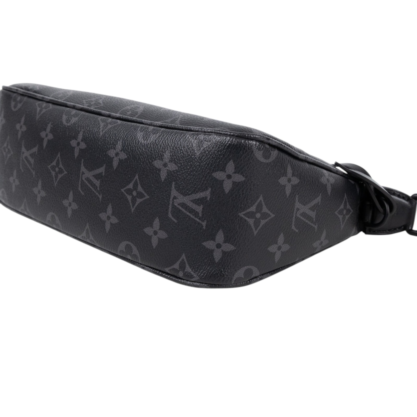 路易威登 LOUIS VUITTON Pochette Accessoire XL 肩背包 斜背包 M11741 晶片款  原廠盒子/防塵袋/購買證明