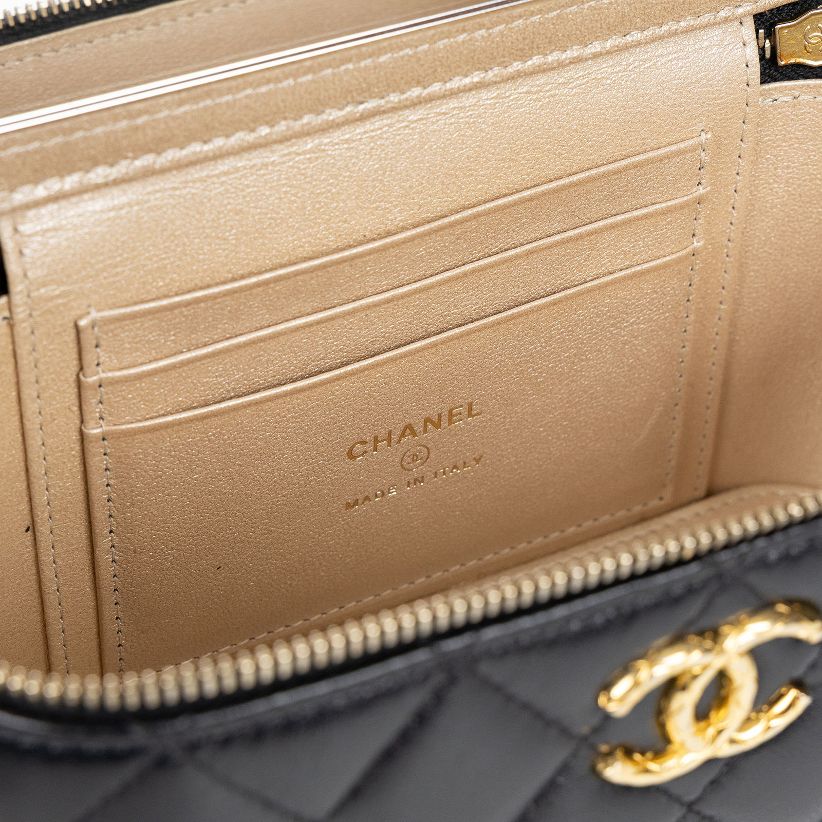 香奈兒 CHANEL Vanity Case Handle 斜背 手提 化妝箱  晶片款 黑金長盒子VANITY 防塵袋/原廠盒子