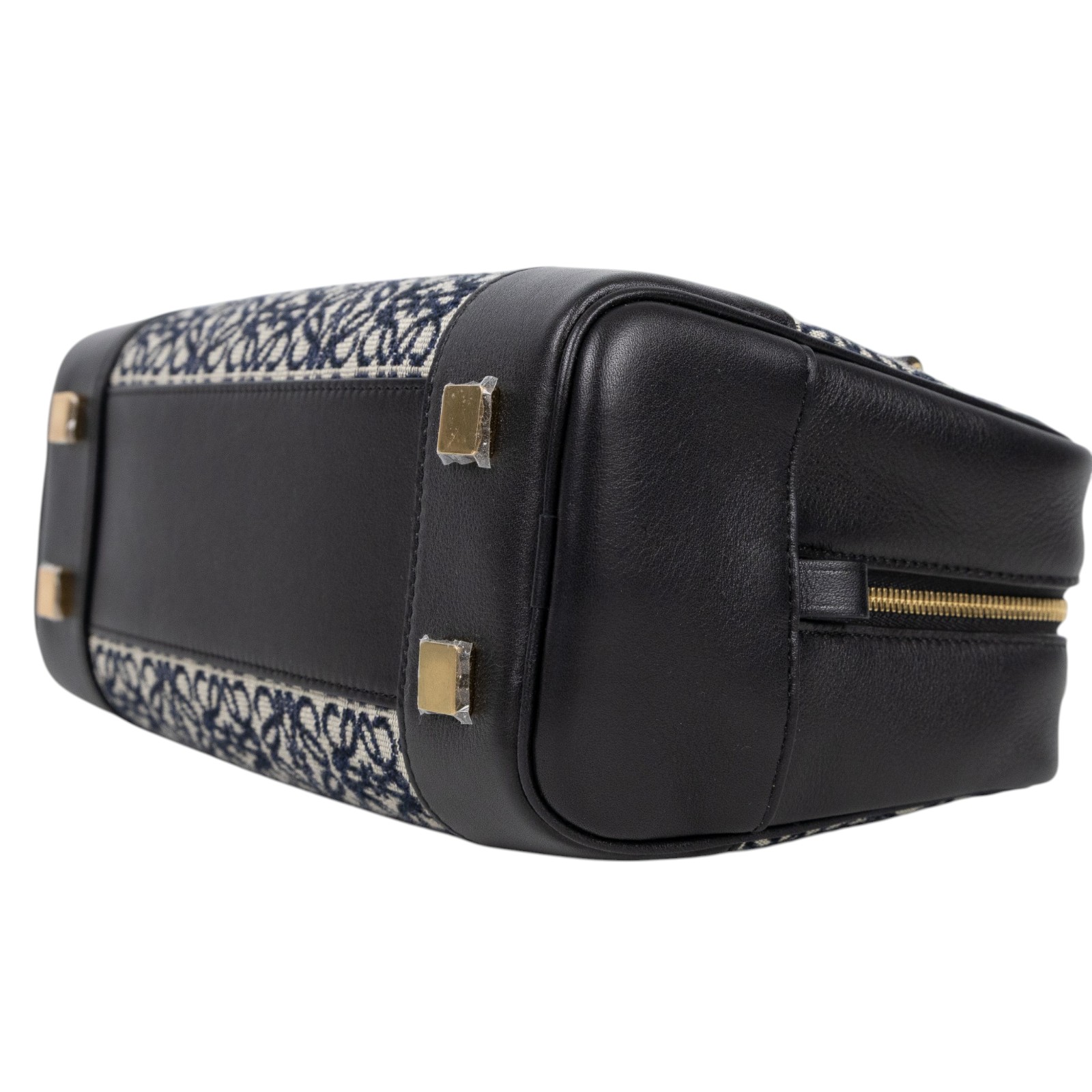 羅意威 LOEWE Amazona 23 bag 肩背 手提包 A039N07X03 黑AMAZONA23 防塵袋/鎖組/背帶