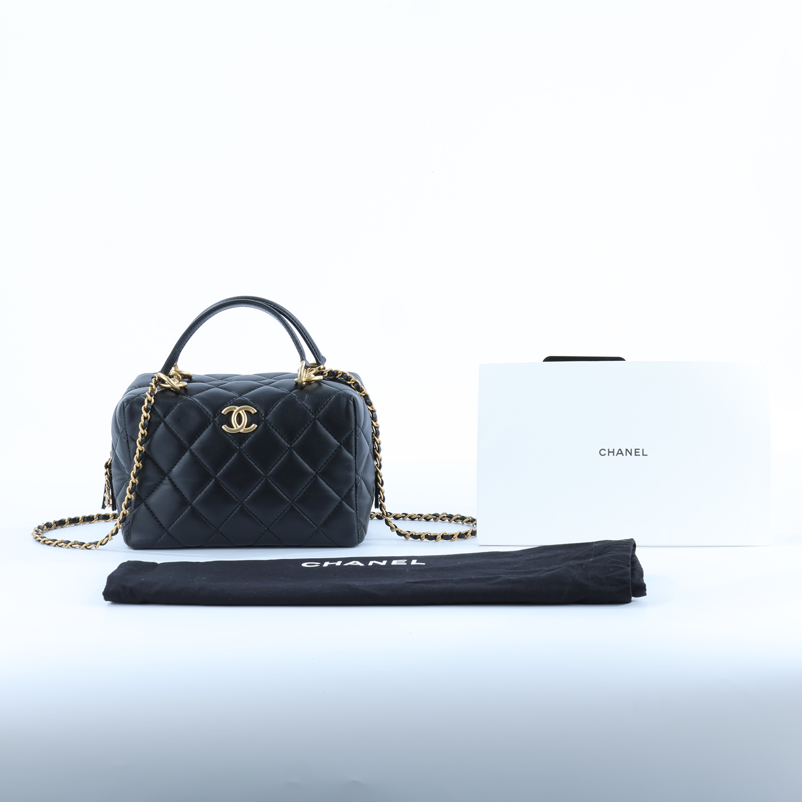 香奈兒 CHANEL 菱格紋 手提包 肩背包 斜背包 波士頓包 AS4202 晶片款 黑金羊保齡球肩背包 防塵袋