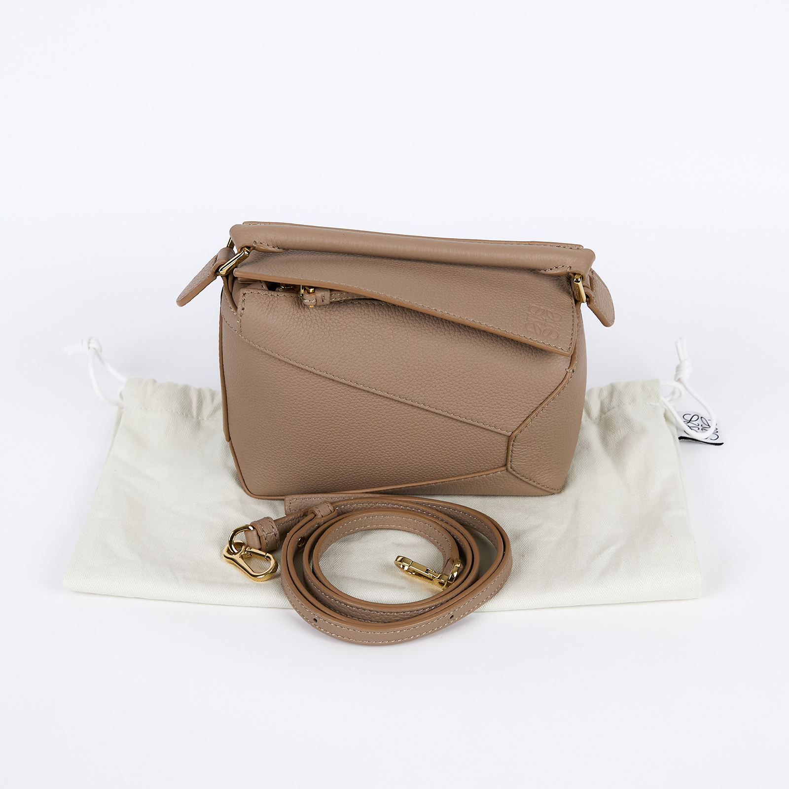 羅意威 LOEWE Mini Puzzle Edge bag 手拿 肩背 斜背包 A510P88X16 淺卡其PUZZLE EDGE MINI 防塵袋