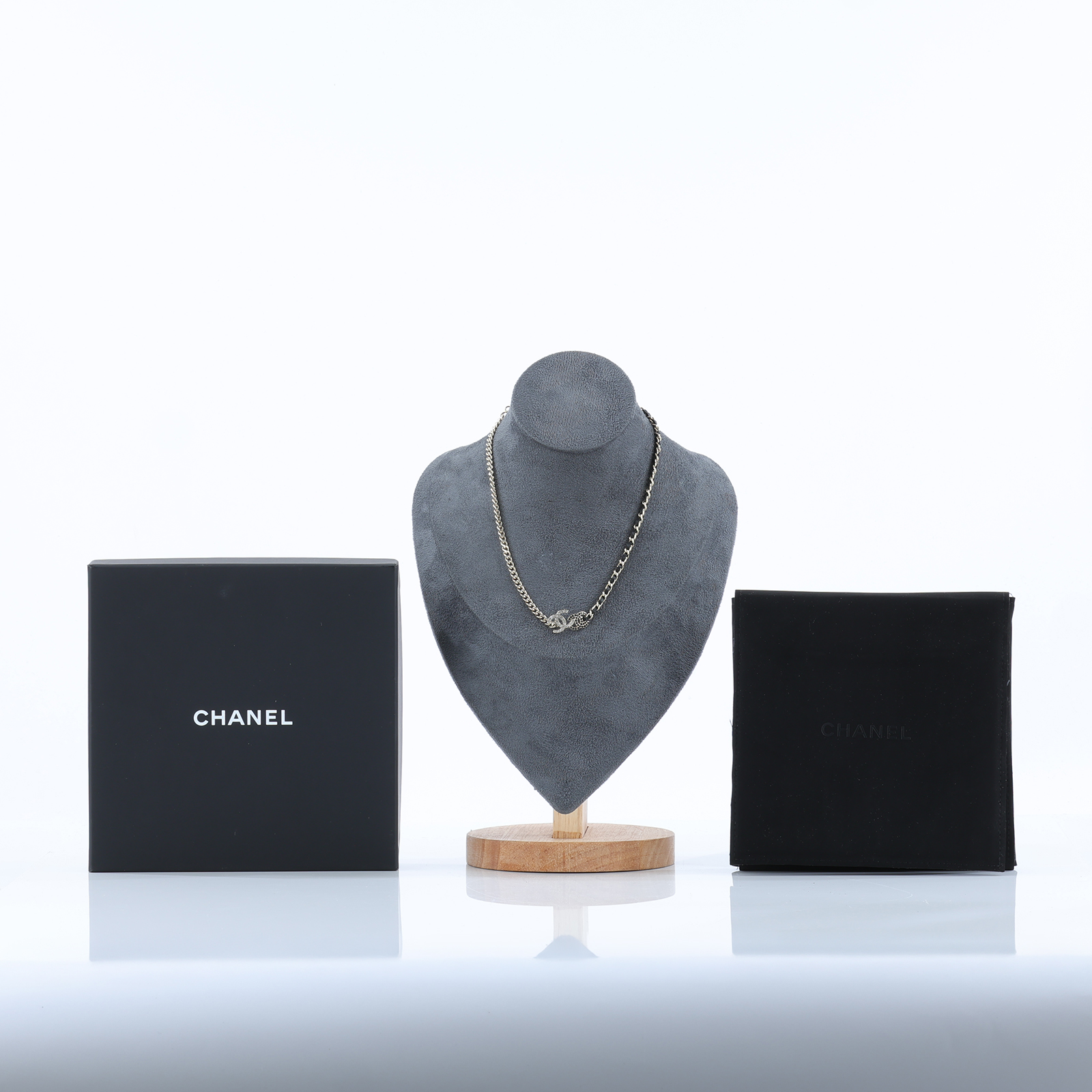 香奈兒 CHANEL CC LOGO choker 頸鍊 項鍊 AB9278 B09009A23 V 雙C水鑽頸鍊 原廠盒子/內襯