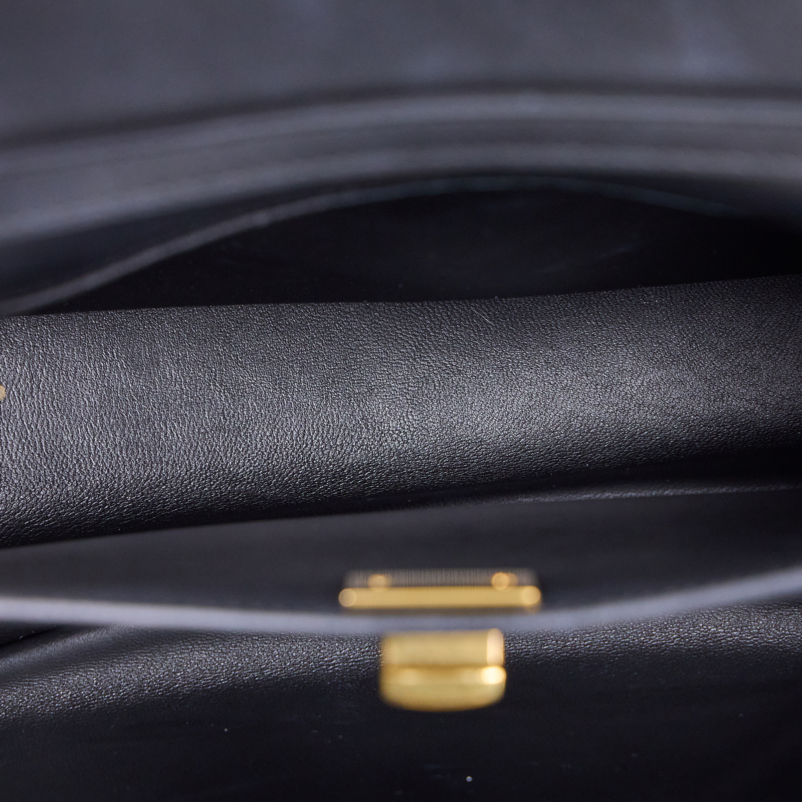 巴黎世家 BALENCIAGA Rodeo Small 手提包 金色五金 7897792AA4V 黑金RODEO SMALL 背帶/吊牌