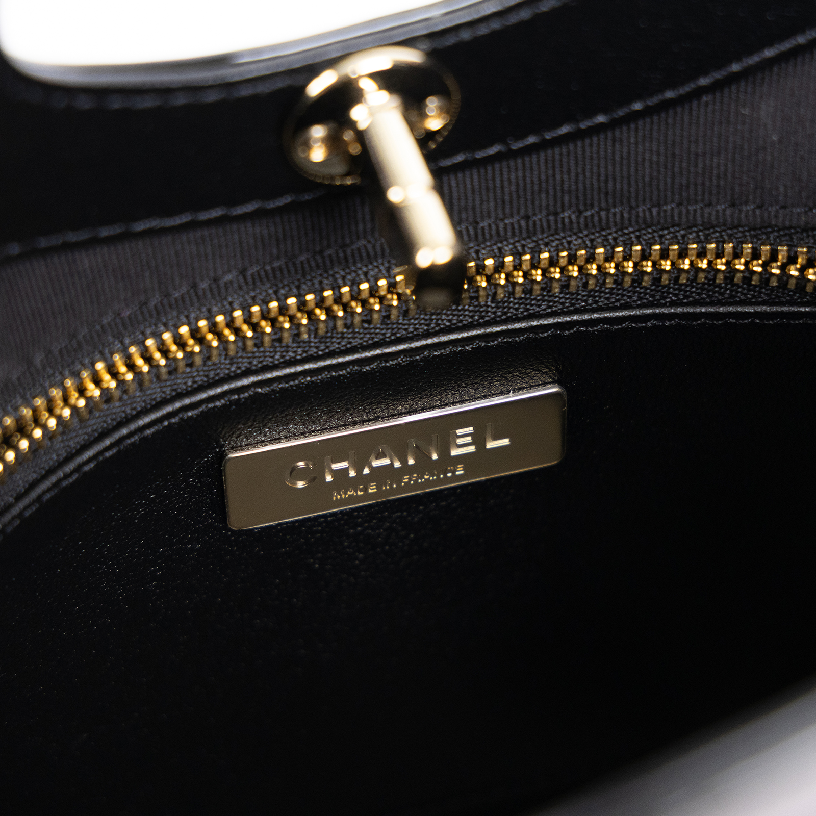 香奈兒 CHANEL CC Logo 31包 菱格紋 鍊帶 肩背 手提包 AS4133 晶片款 桃黑漆皮31包 防塵袋