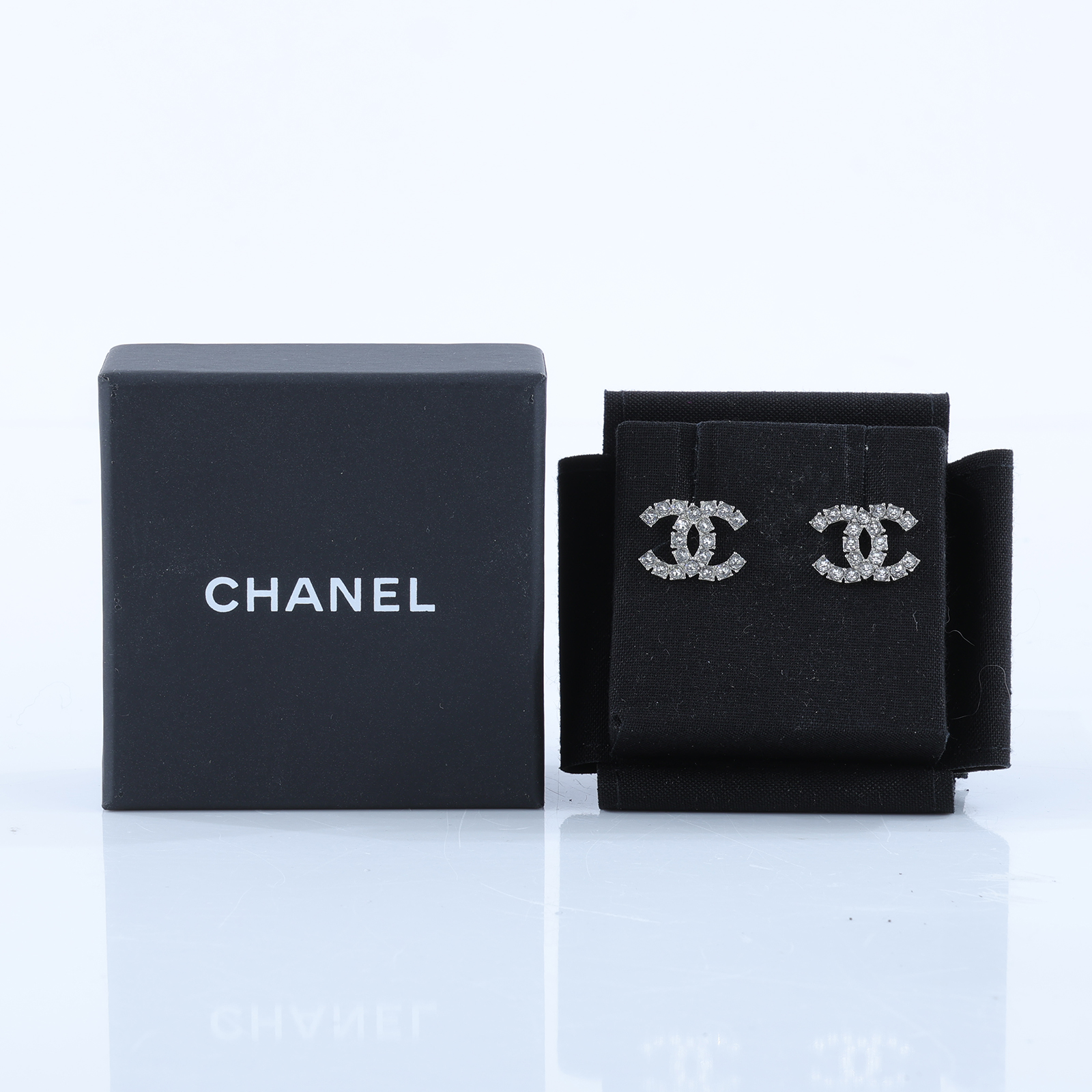 香奈兒 CHANEL CC 耳釘 B19 V 水鑽雙C耳環 原廠盒子/內襯