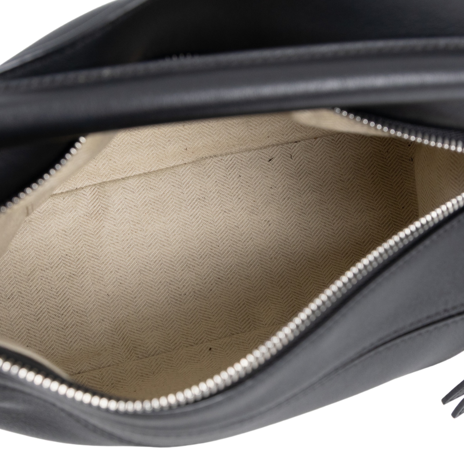 羅意威 LOEWE Small Puzzle bag 肩背 斜背包  黑PUZZLE SMALL 背帶