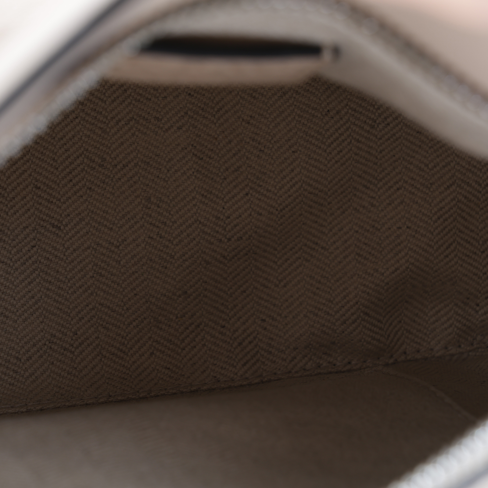 羅意威 LOEWE Small Puzzle bag 肩背包 斜背包 A510S20X14 米膚色PUZZLE SMALL 背帶