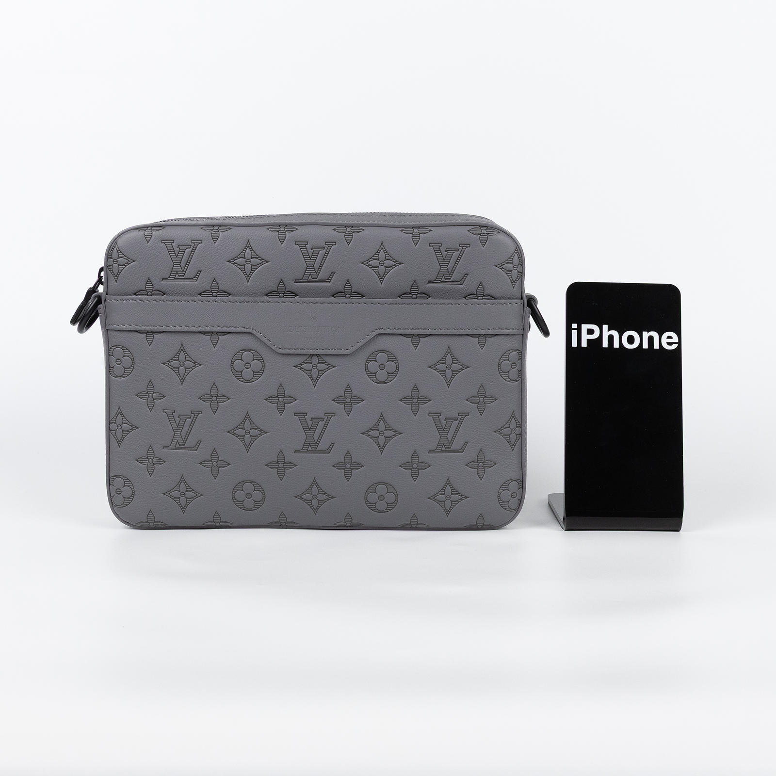 路易威登 LOUIS VUITTON Trio 郵差包 肩背包 斜背包 M46603 晶片款 灰原花壓紋 Trio 郵差包 原廠盒子/防塵袋/背帶/內袋2