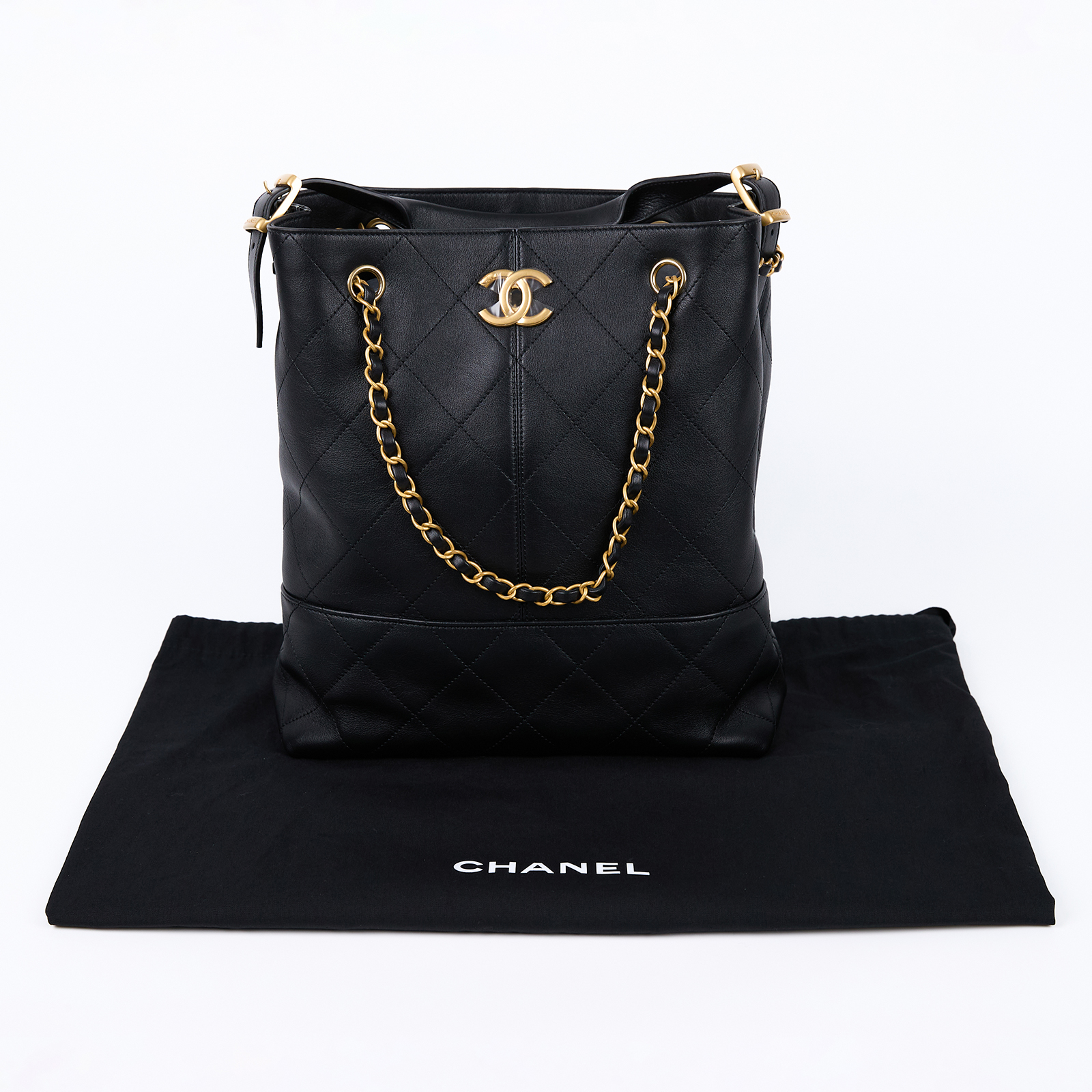 香奈兒 CHANEL 25A 高級手工坊 購物包 水桶包 AS5635 晶片款  防塵袋