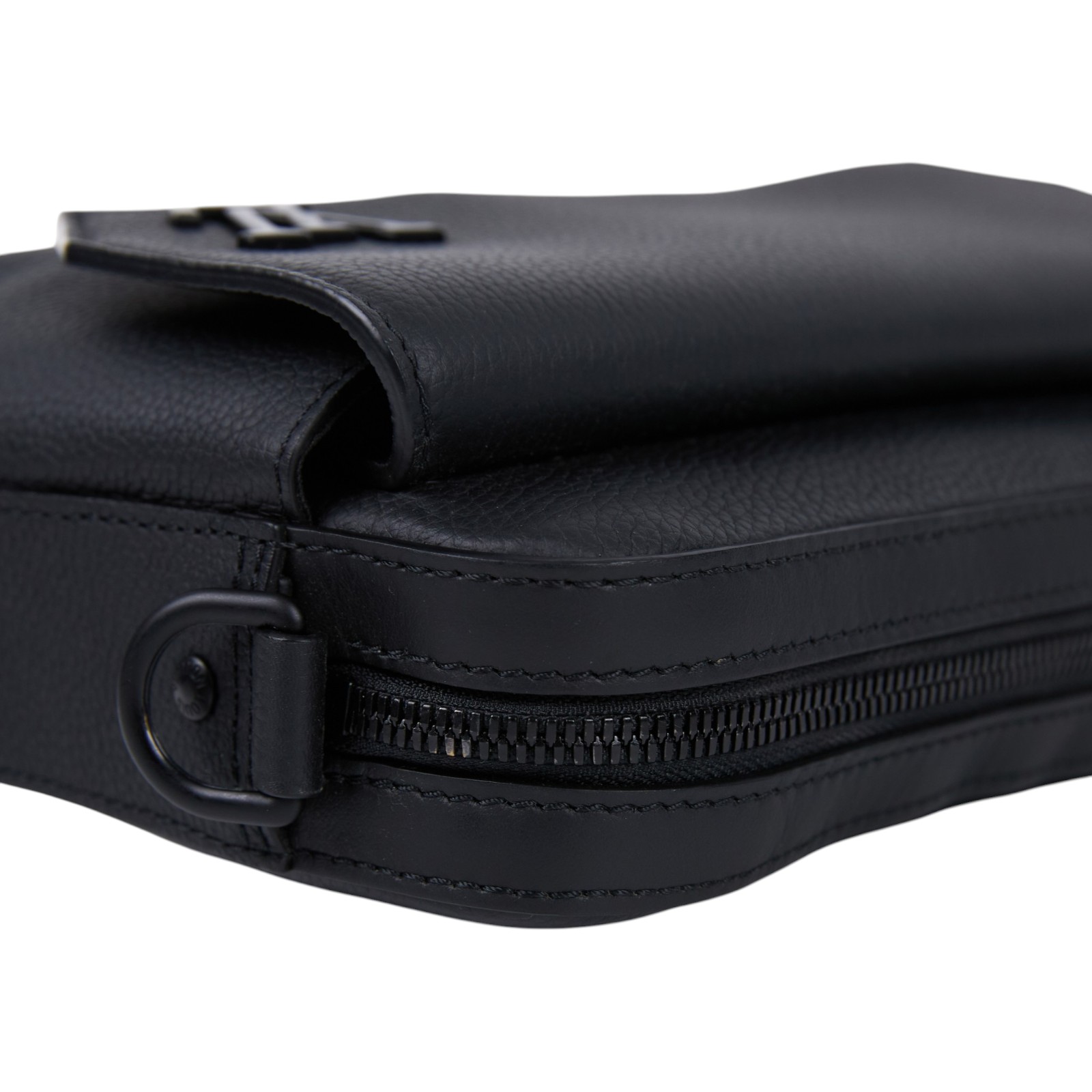 路易威登 LOUIS VUITTON Fastline Messenger 郵差包 肩背包 斜背包 M22482 晶片款  防塵袋/購買證明/背帶