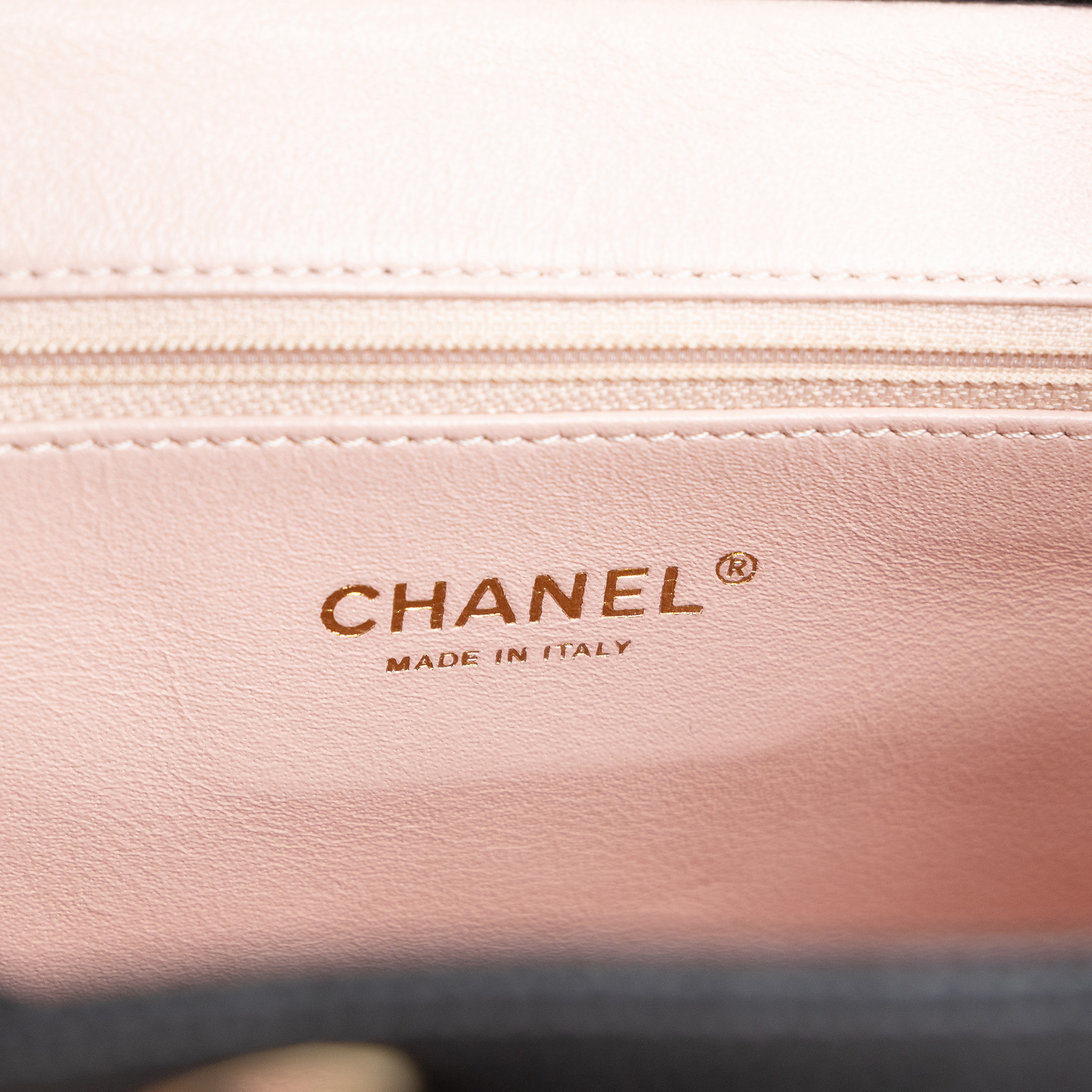 香奈兒 CHANEL 後背包 雙肩包 A93859 24開 黑金後背包 保證卡/防塵袋